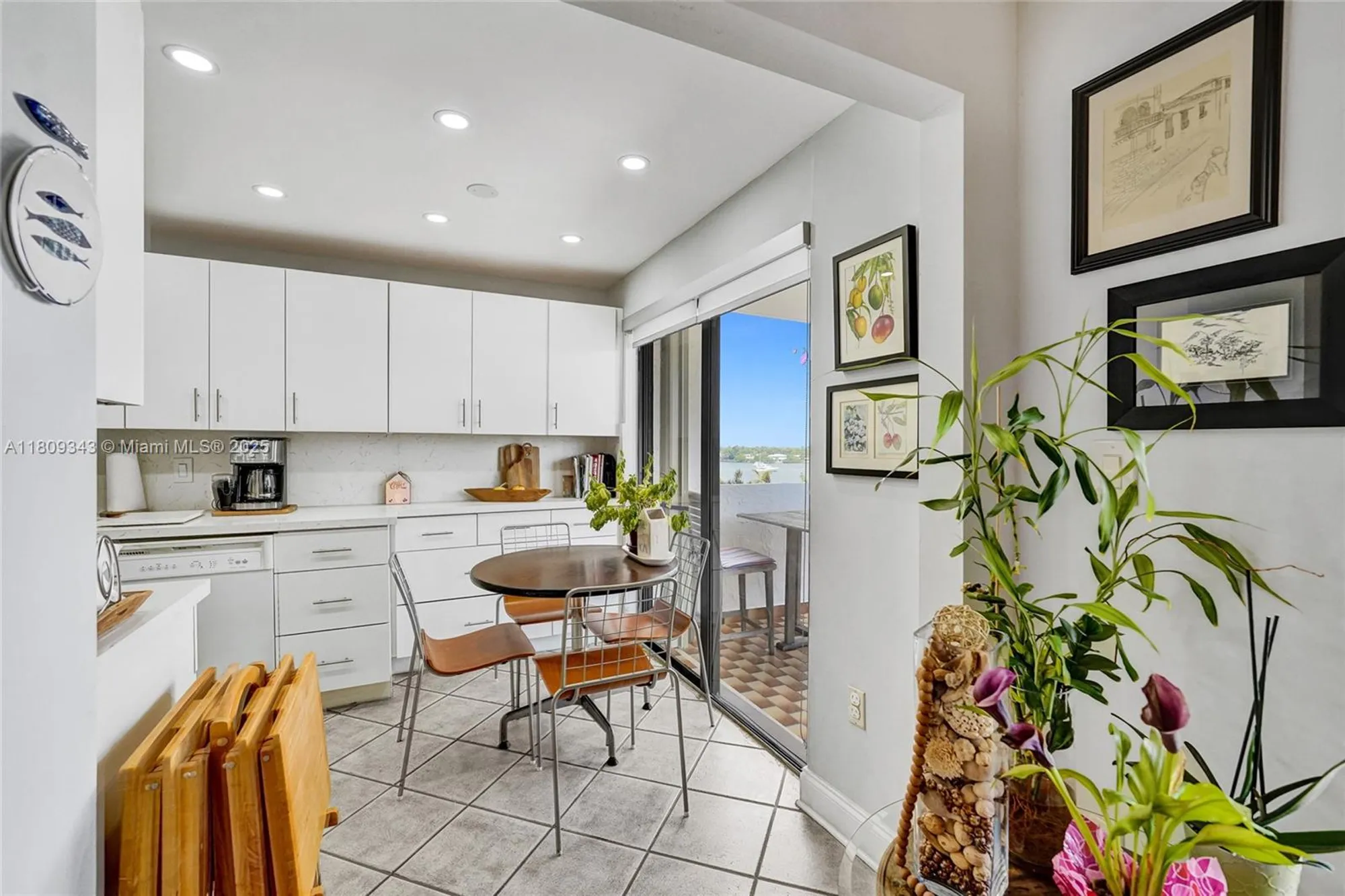 Property Slideshow image 27 of 80 | 1201 s ocean dr 609s, Hollywood, FL, 33019