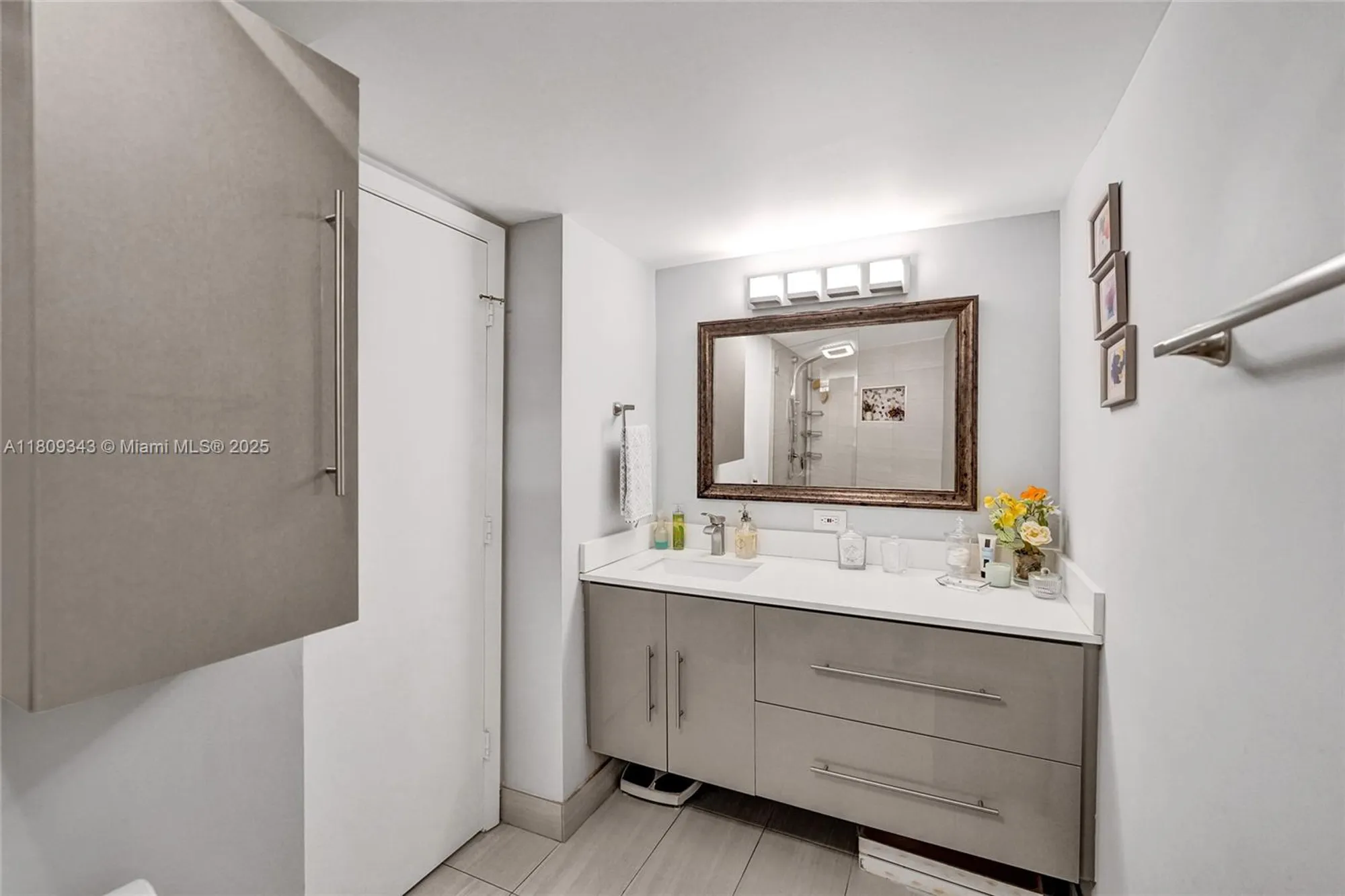 Property Slideshow image 6 of 80 | 1201 s ocean dr 609s, Hollywood, FL, 33019