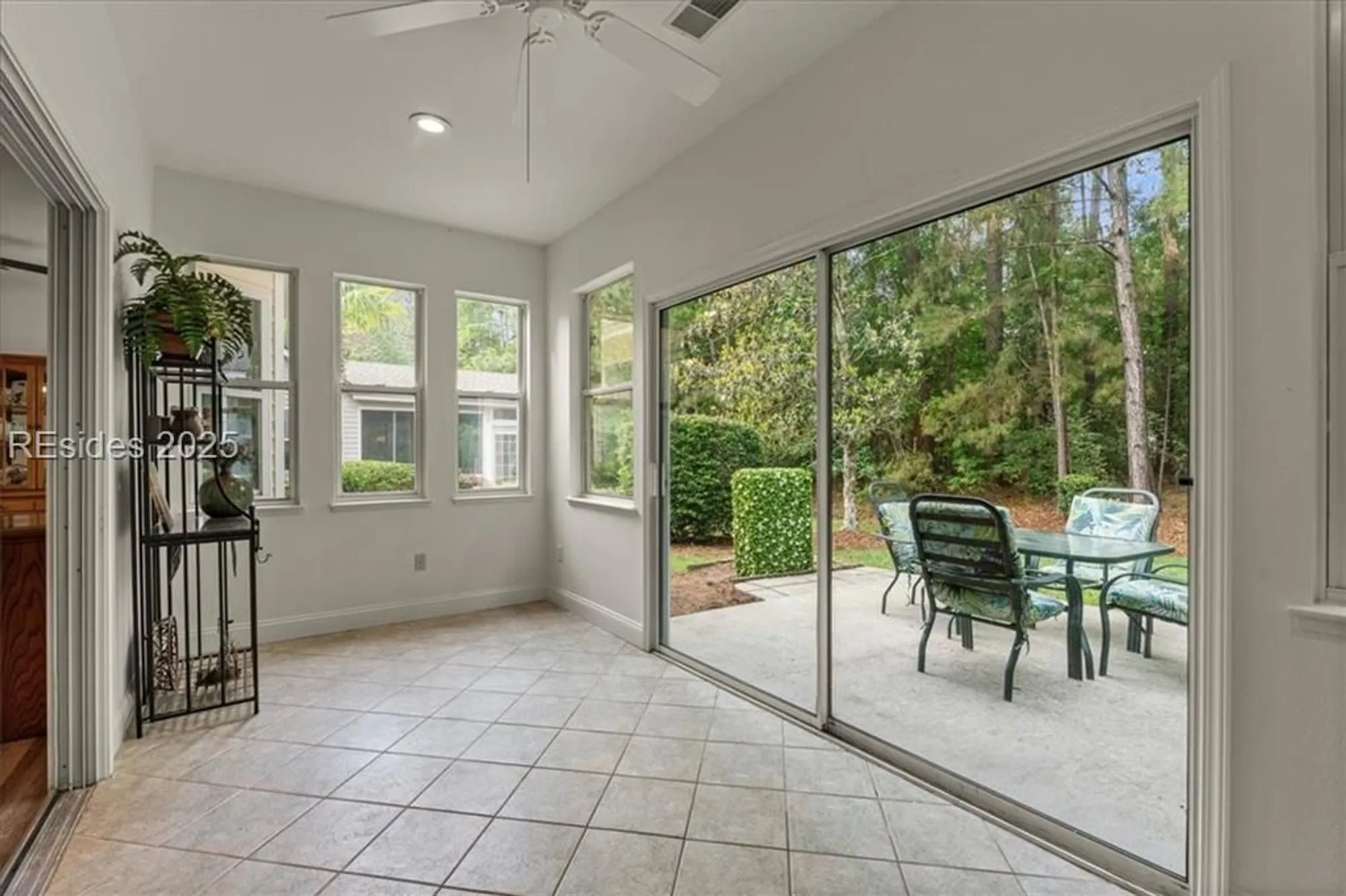 Property Slideshow image 20 of 24 | 61 hampton cir, Bluffton, SC, 29909