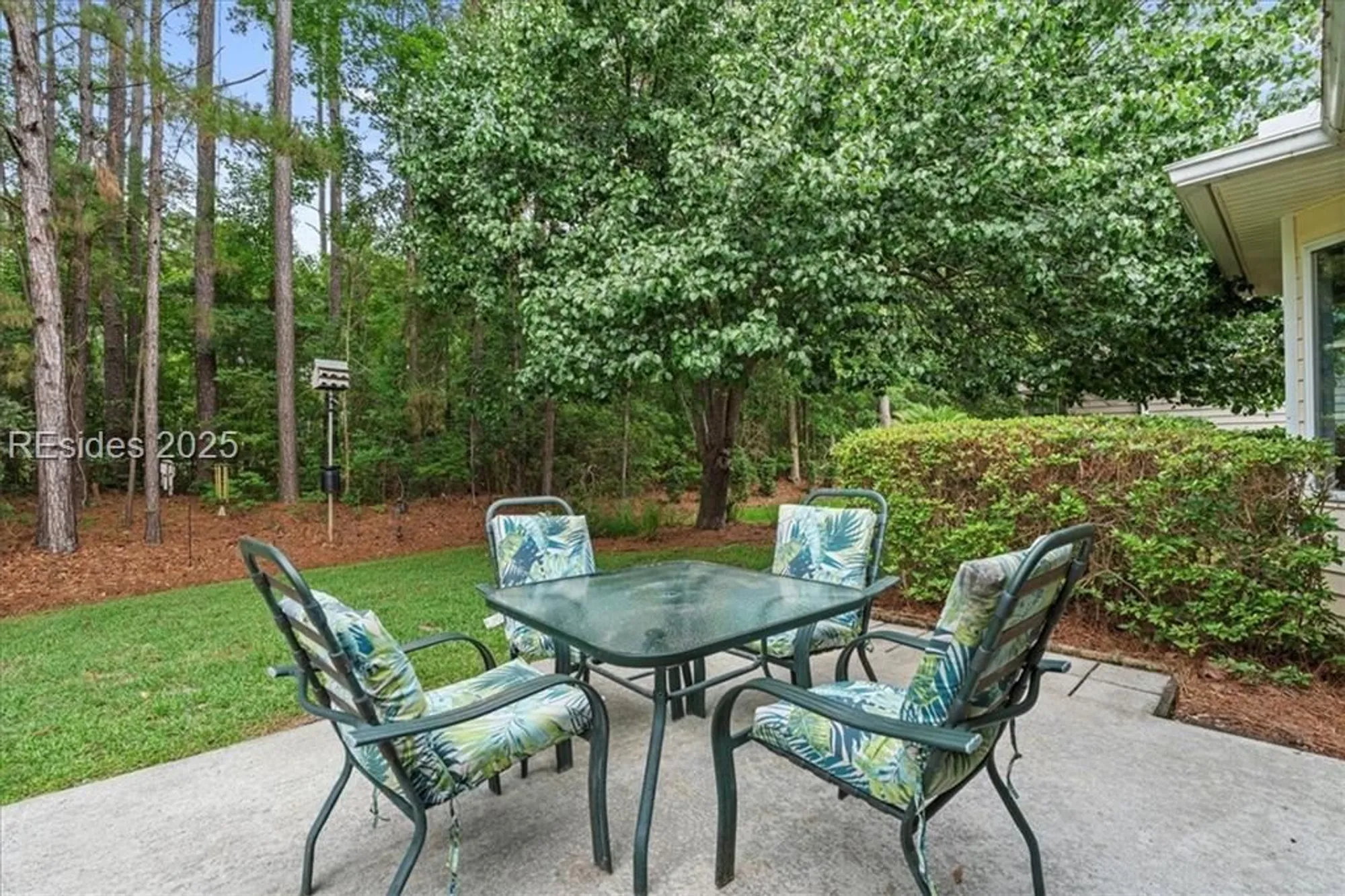 Property Slideshow image 21 of 24 | 61 hampton cir, Bluffton, SC, 29909