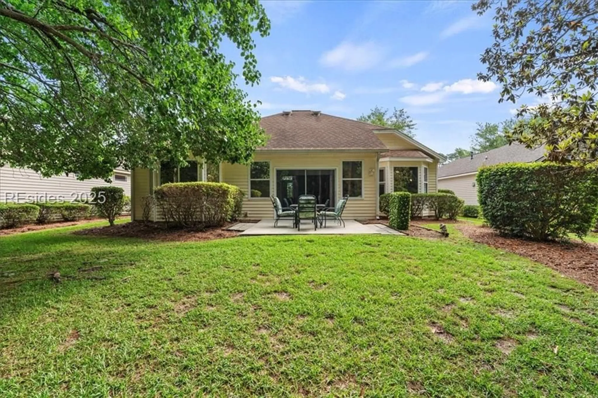 Property Slideshow image 22 of 24 | 61 hampton cir, Bluffton, SC, 29909