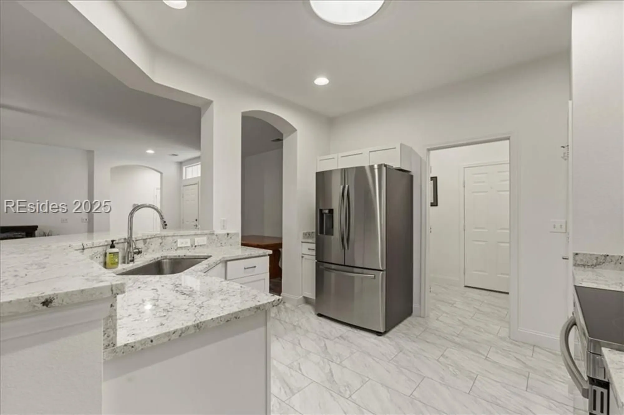 Property Slideshow image 8 of 24 | 61 hampton cir, Bluffton, SC, 29909