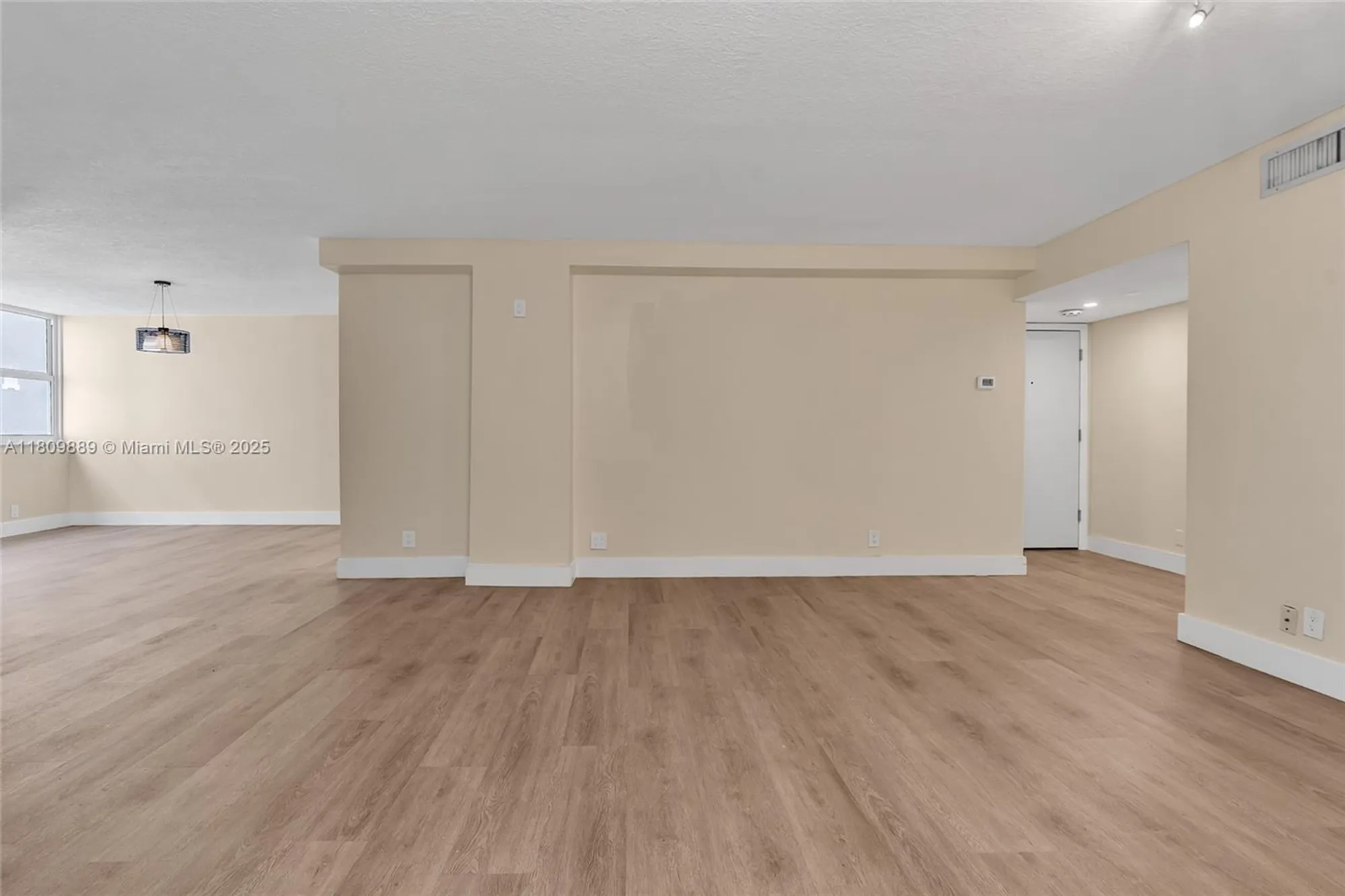 Property Slideshow image 10 of 48 | 1904 s ocean dr 1004, Hallandale Beach, FL, 33009