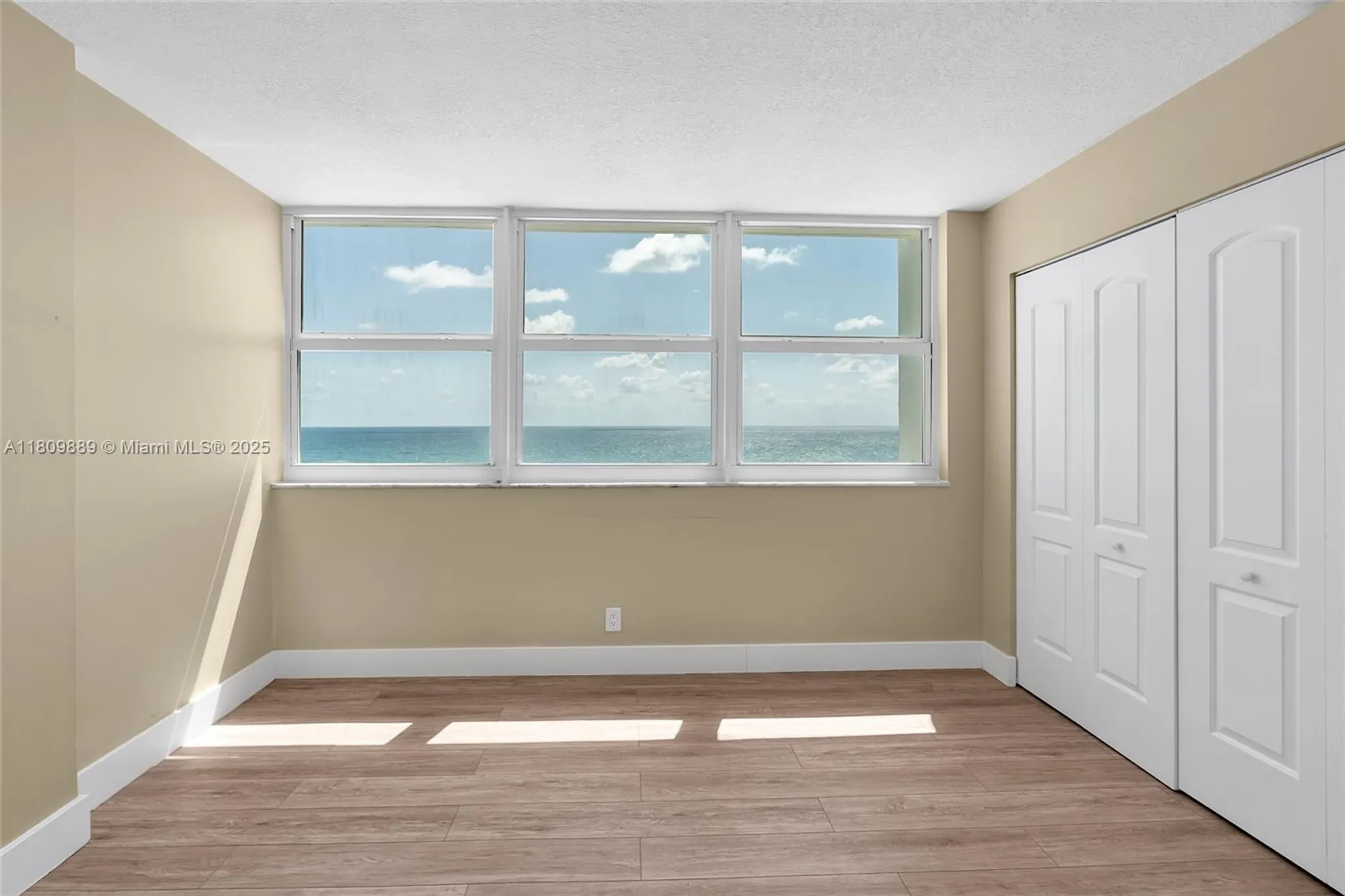 Property Slideshow image 29 of 48 | 1904 s ocean dr 1004, Hallandale Beach, FL, 33009