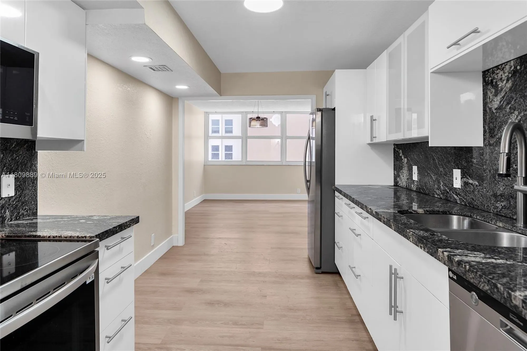 Property Slideshow image 20 of 48 | 1904 s ocean dr 1004, Hallandale Beach, FL, 33009