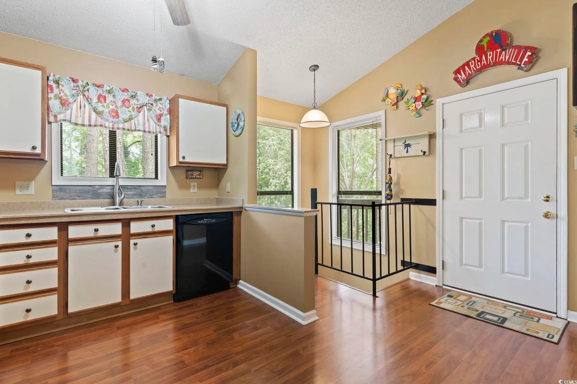 Property Slideshow image 9 of 40 | 752 tall oaks ct, Myrtle Beach, SC, 29588