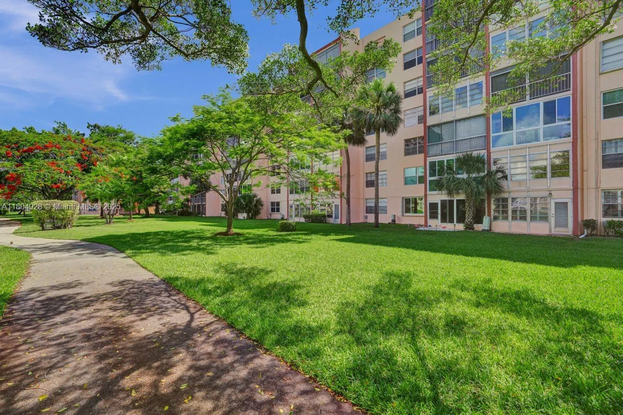 Property Slideshow image 2 of 64 | 14671 bonaire blvd 510, Delray Beach, FL, 33446