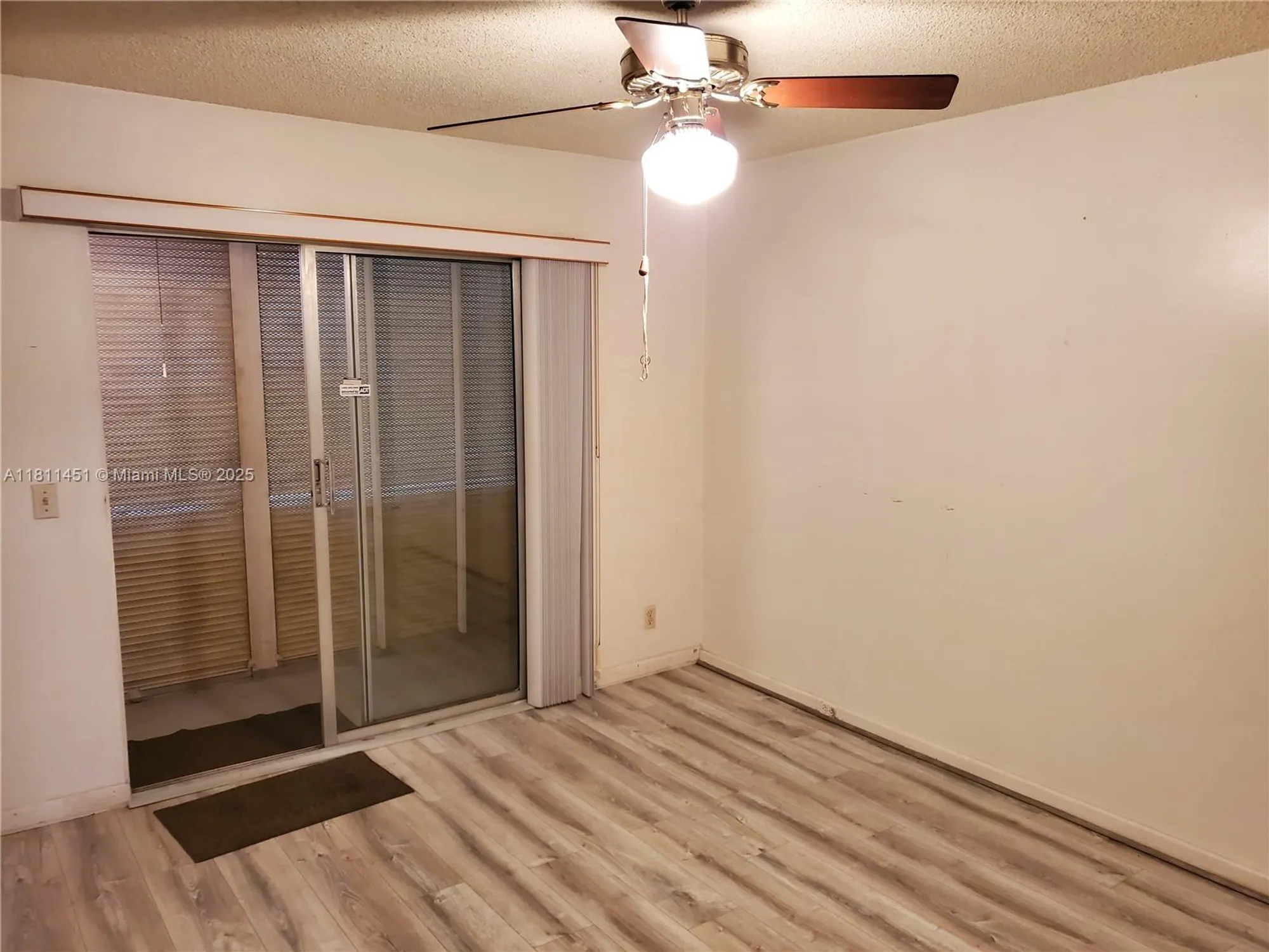 Property Slideshow image 11 of 29 | 800 sw 131st ave 113f, Pembroke Pines, FL, 33027