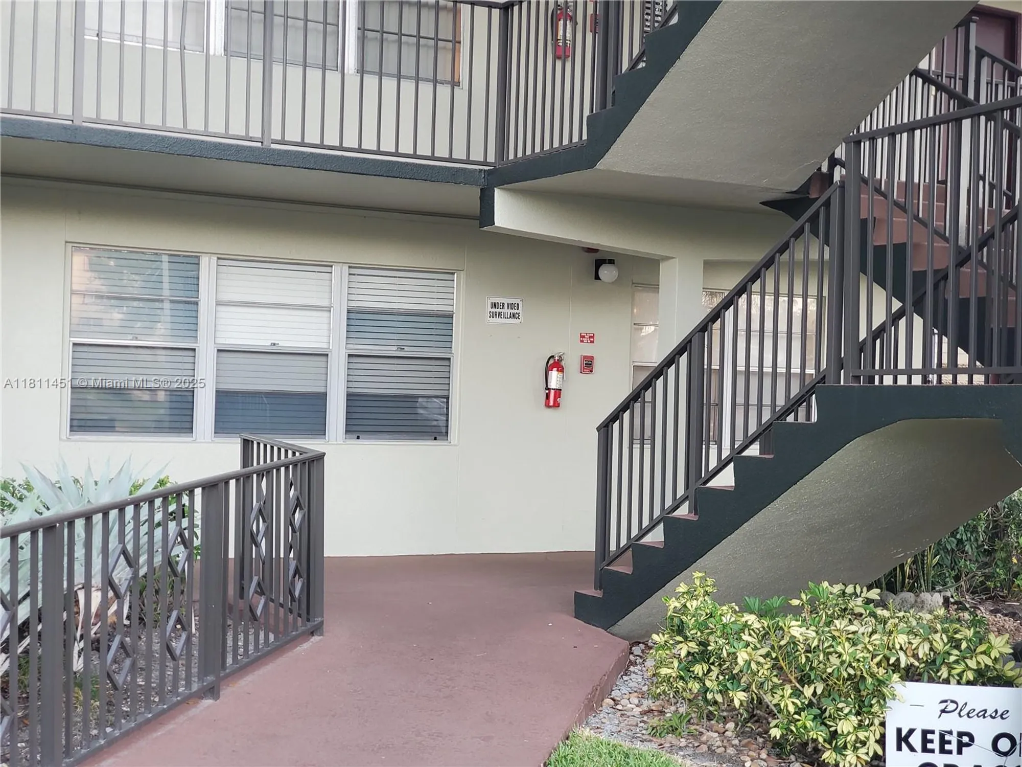 Property Slideshow image 23 of 29 | 800 sw 131st ave 113f, Pembroke Pines, FL, 33027