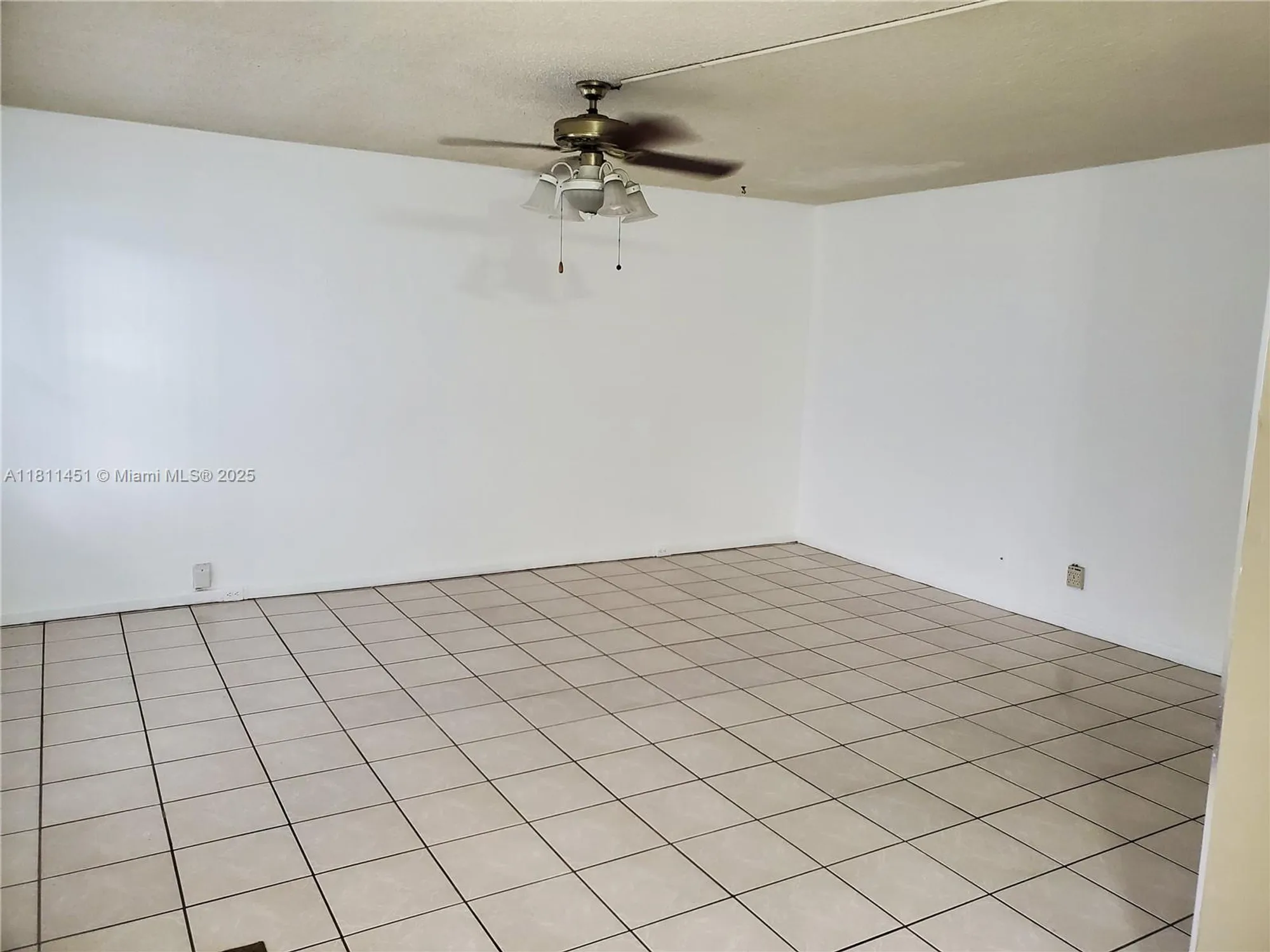 Property Slideshow image 6 of 29 | 800 sw 131st ave 113f, Pembroke Pines, FL, 33027
