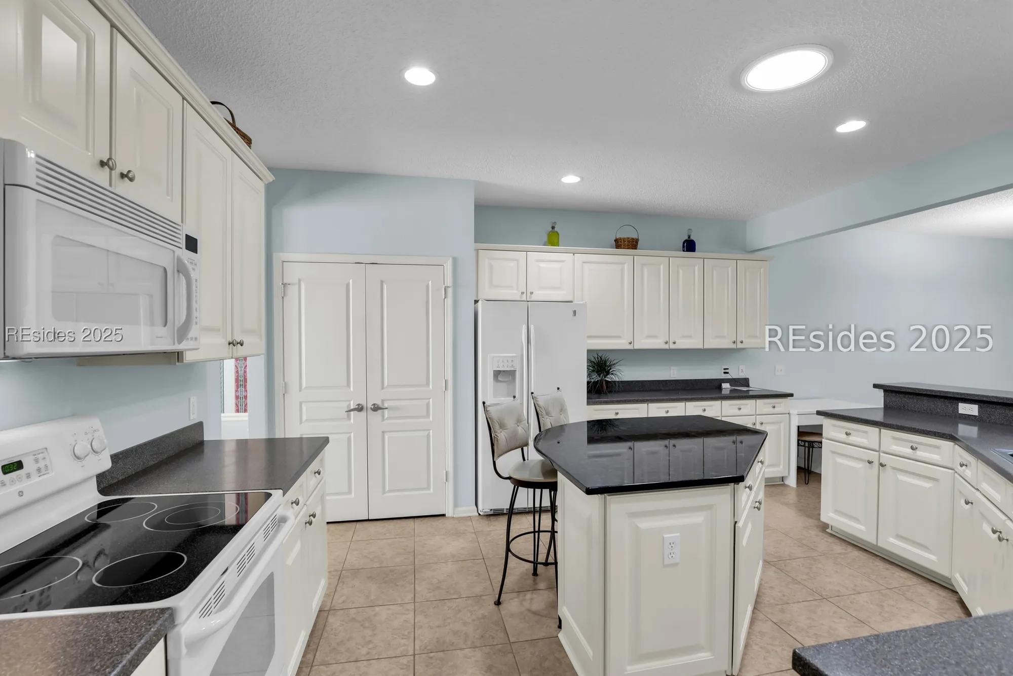 Property Slideshow image 14 of 57 | 17 murray hill dr, Bluffton, SC, 29909