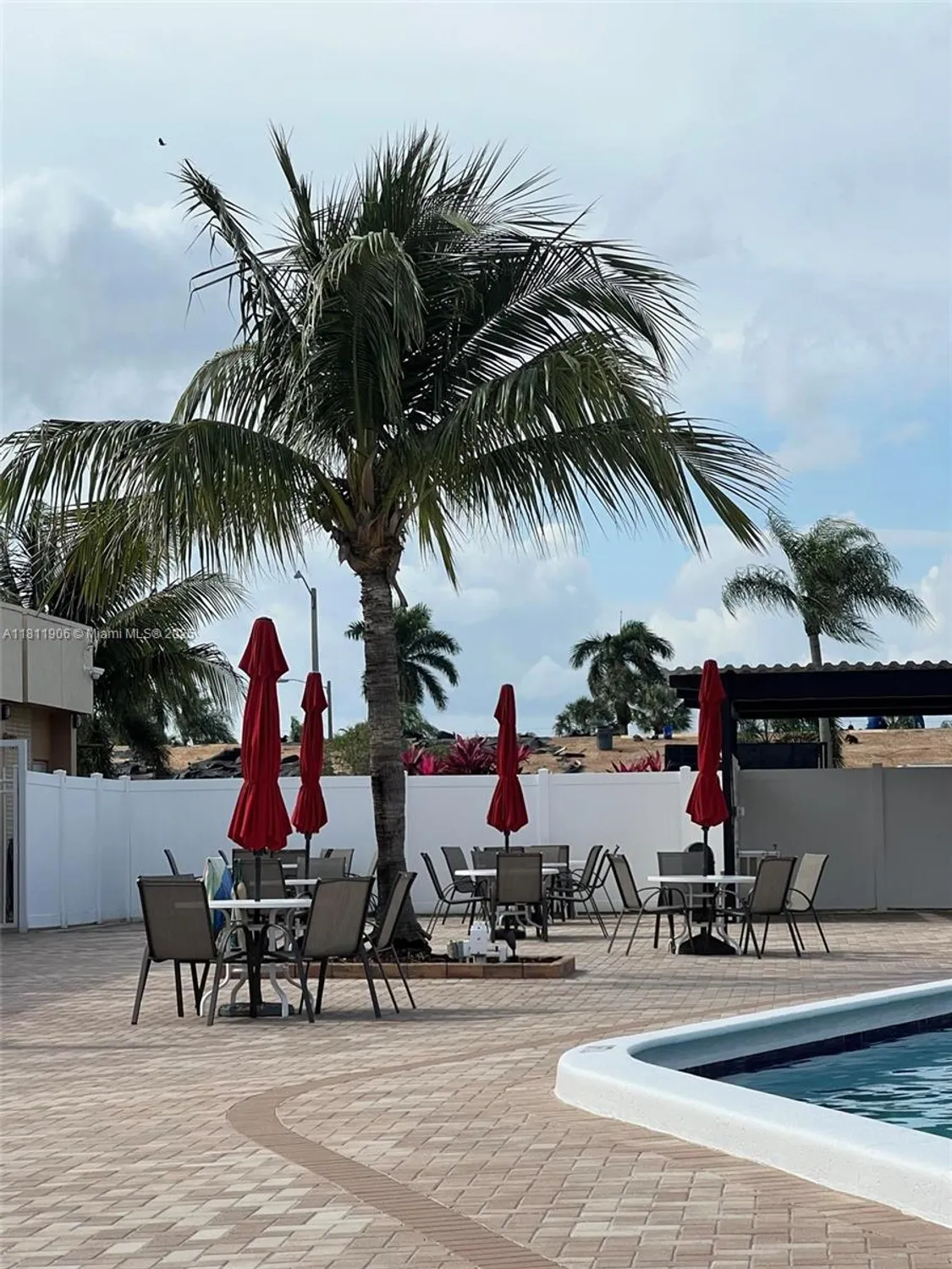 Property Slideshow image 24 of 33 | 2862 crosley dr c, West Palm Beach, FL, 33415