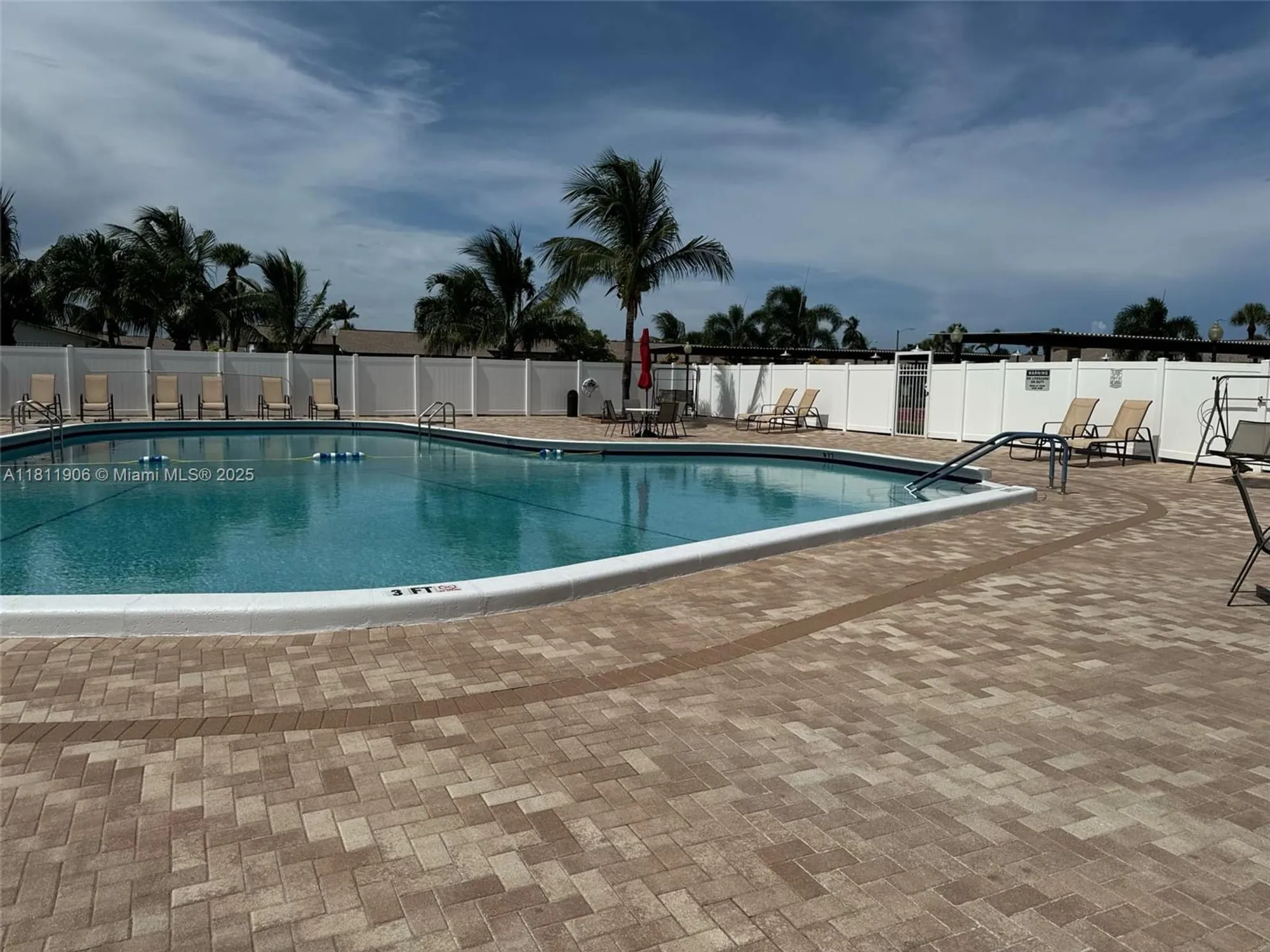Property Slideshow image 21 of 33 | 2862 crosley dr c, West Palm Beach, FL, 33415