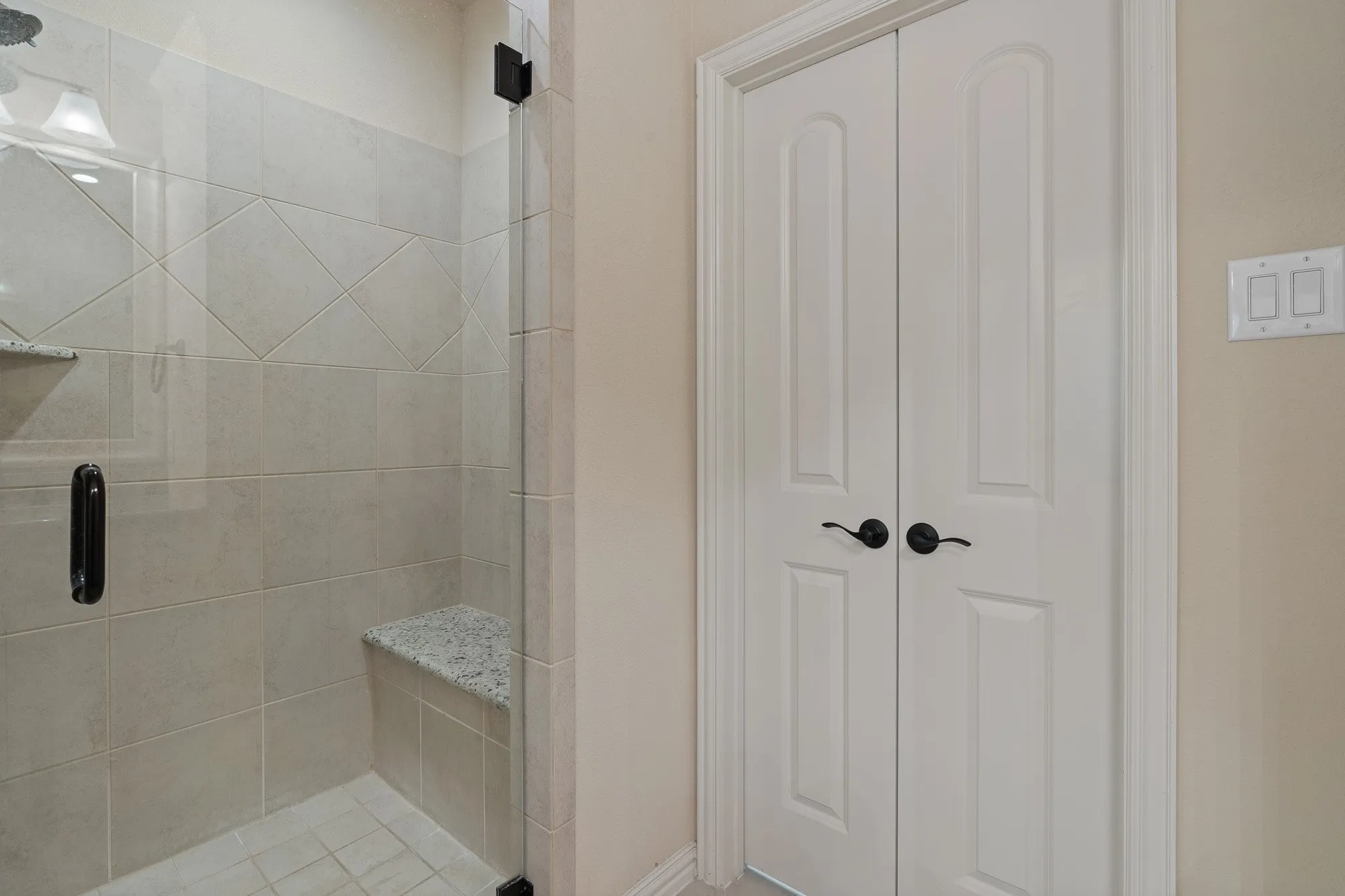 Property Slideshow image 25 of 40 | 2802 esplanade blvd 5802, Mansfield, TX, 76063