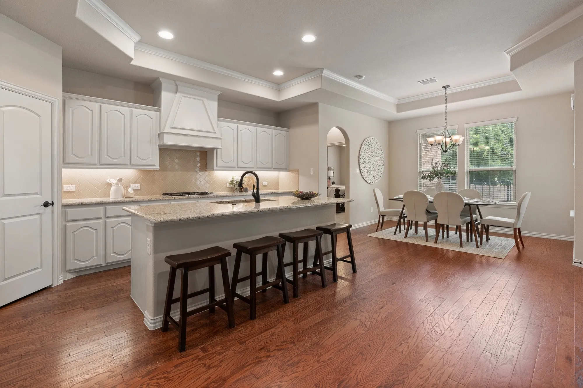 Property Slideshow image 8 of 40 | 2802 esplanade blvd 5802, Mansfield, TX, 76063