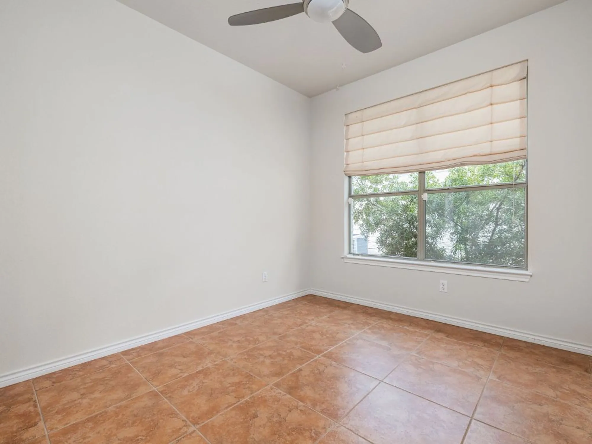 Property Slideshow image 14 of 40 | 4914 big bend trl, Georgetown, TX, 78633