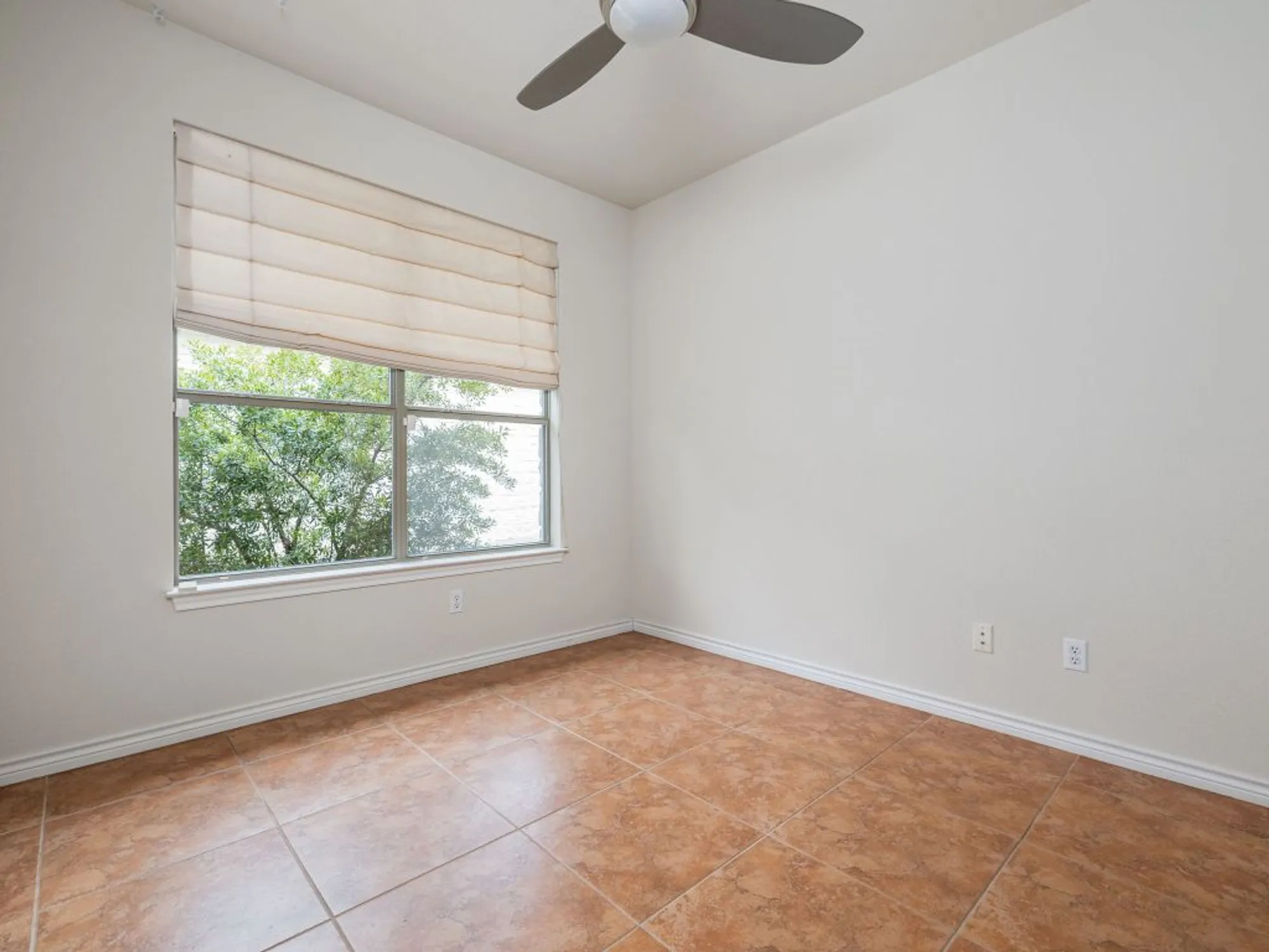 Property Slideshow image 15 of 40 | 4914 big bend trl, Georgetown, TX, 78633