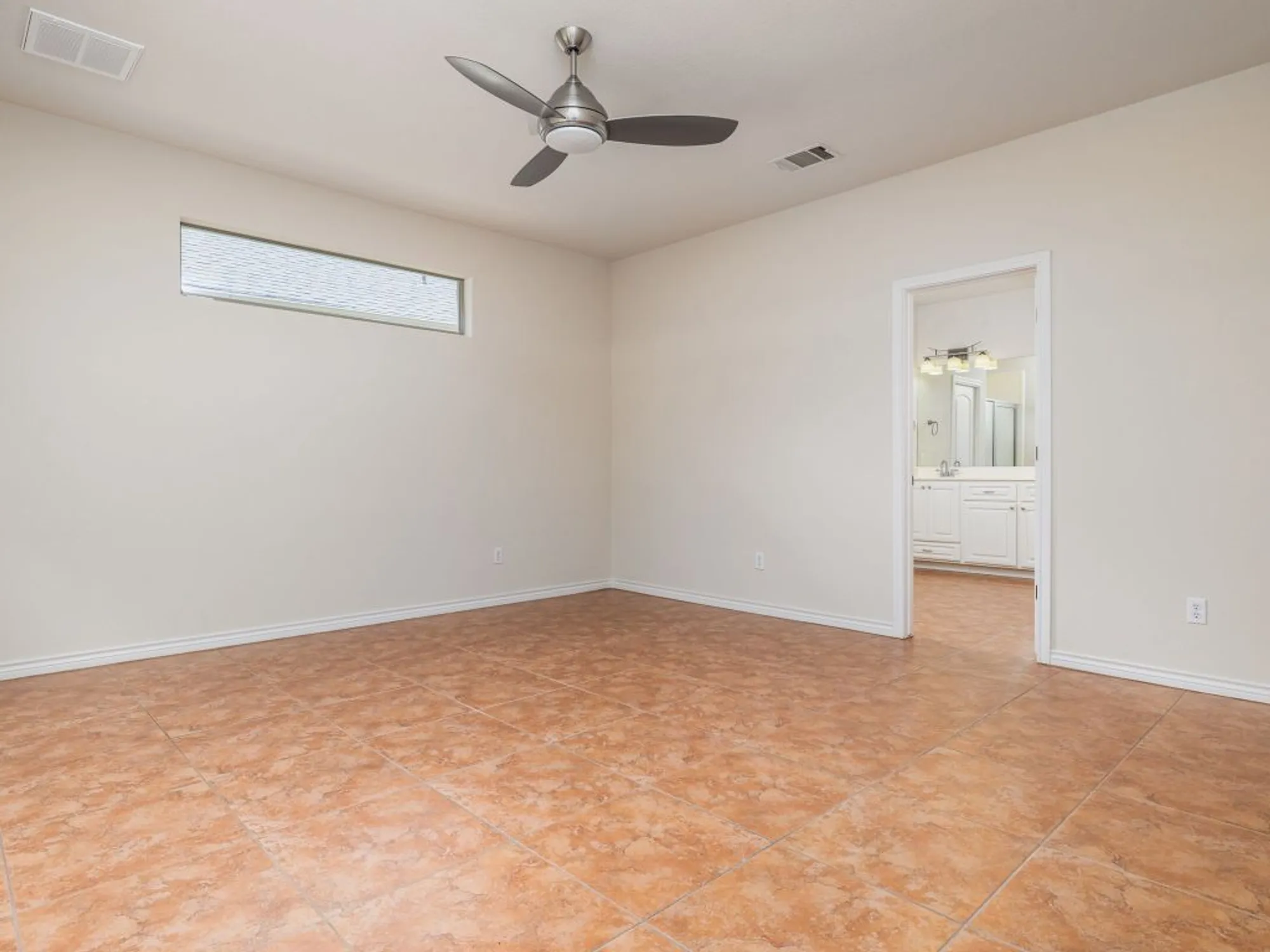 Property Slideshow image 16 of 40 | 4914 big bend trl, Georgetown, TX, 78633