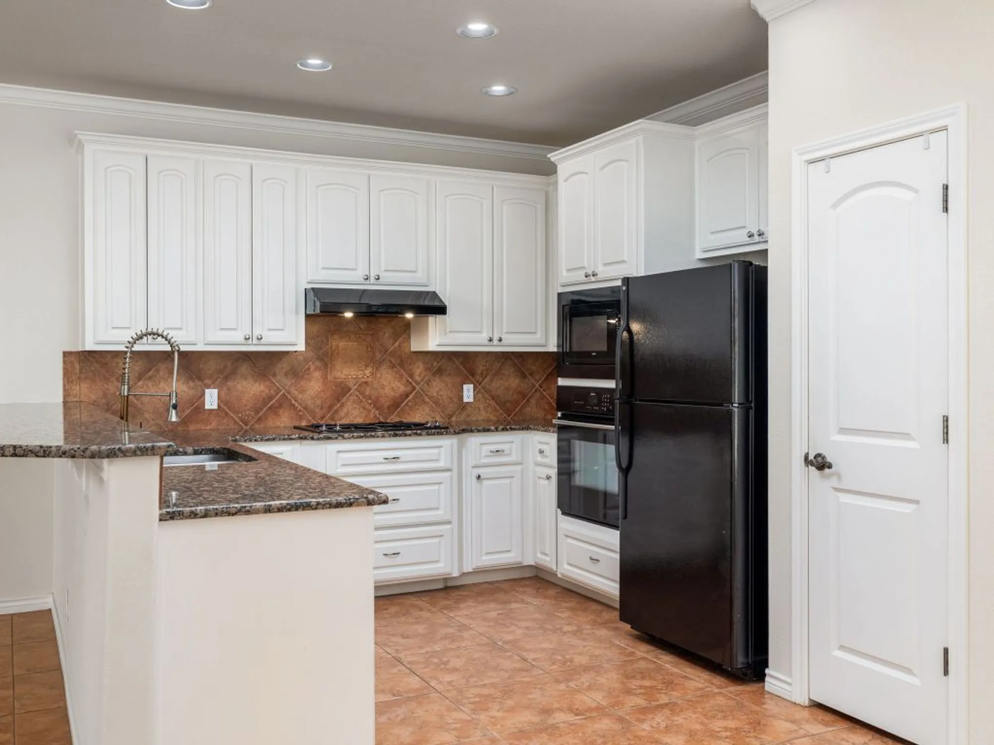 Property Slideshow image 11 of 40 | 4914 big bend trl, Georgetown, TX, 78633