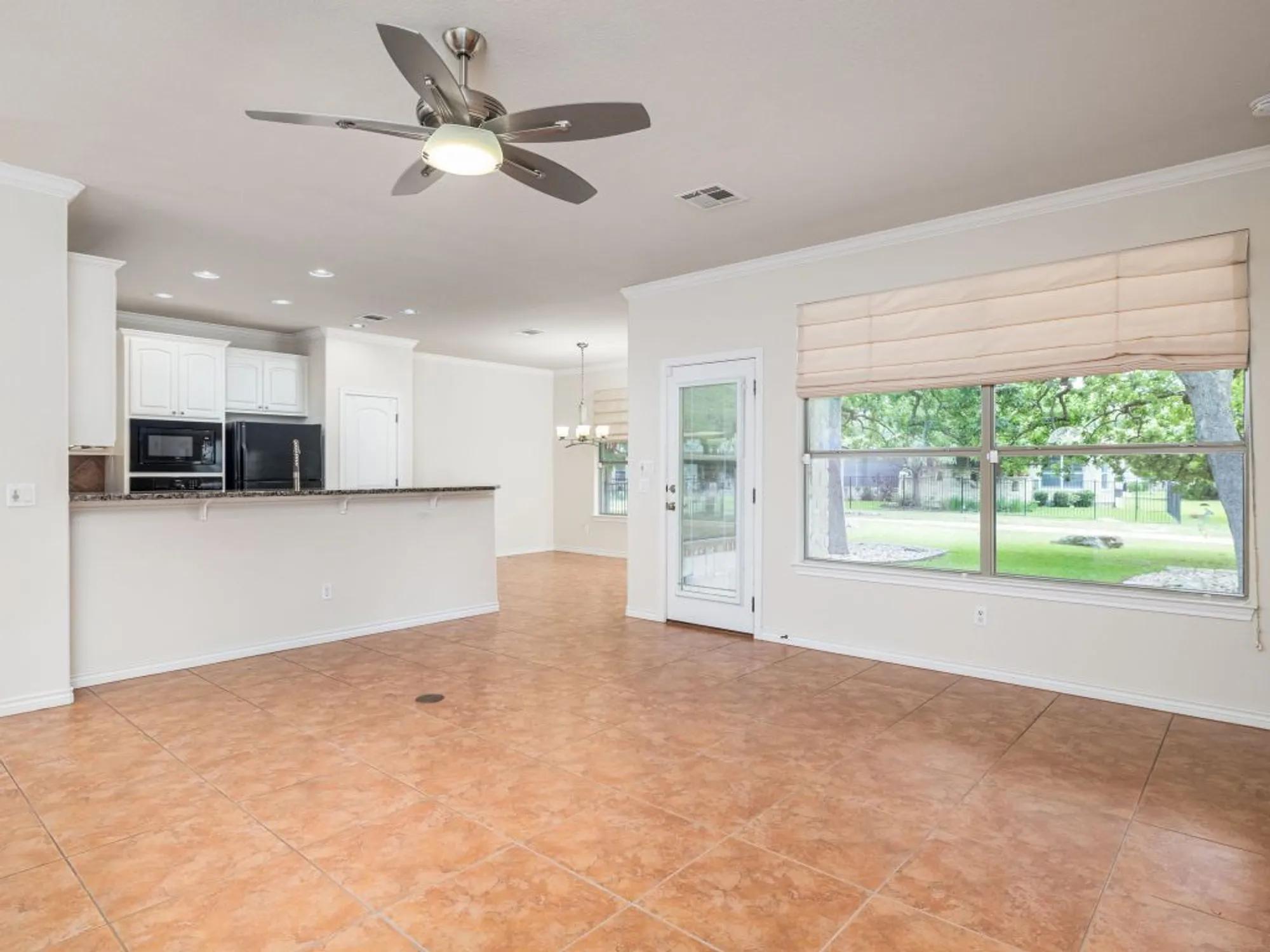 Property Slideshow image 8 of 40 | 4914 big bend trl, Georgetown, TX, 78633