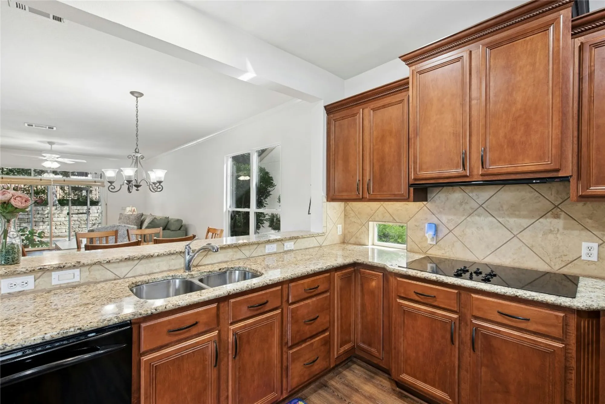 Property Slideshow image 12 of 25 | 308 hills of texas trl, Georgetown, TX, 78633