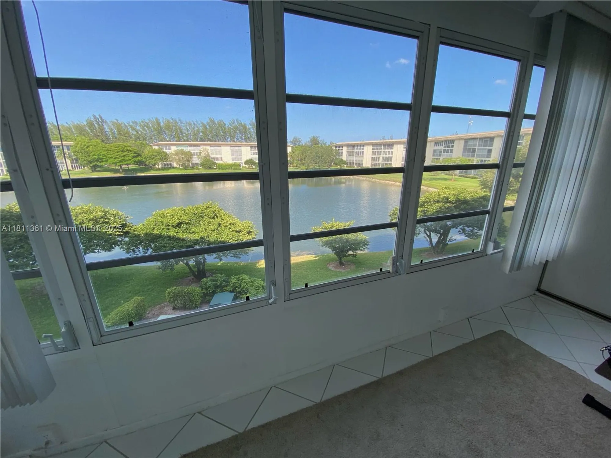 Property Slideshow image 17 of 38 | 1902 bermuda cir g3, Coconut Creek, FL, 33066