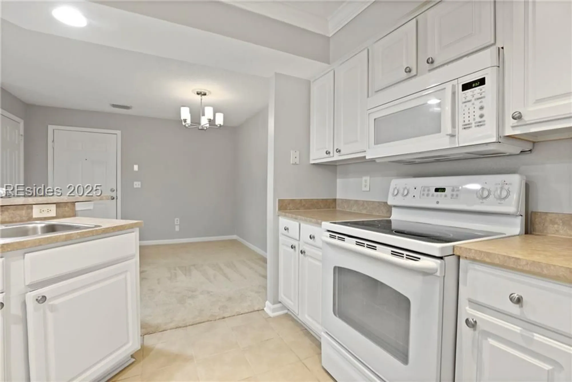 Property Slideshow image 11 of 48 | 380 marshland rd a32, Hilton Head Island, SC, 29926