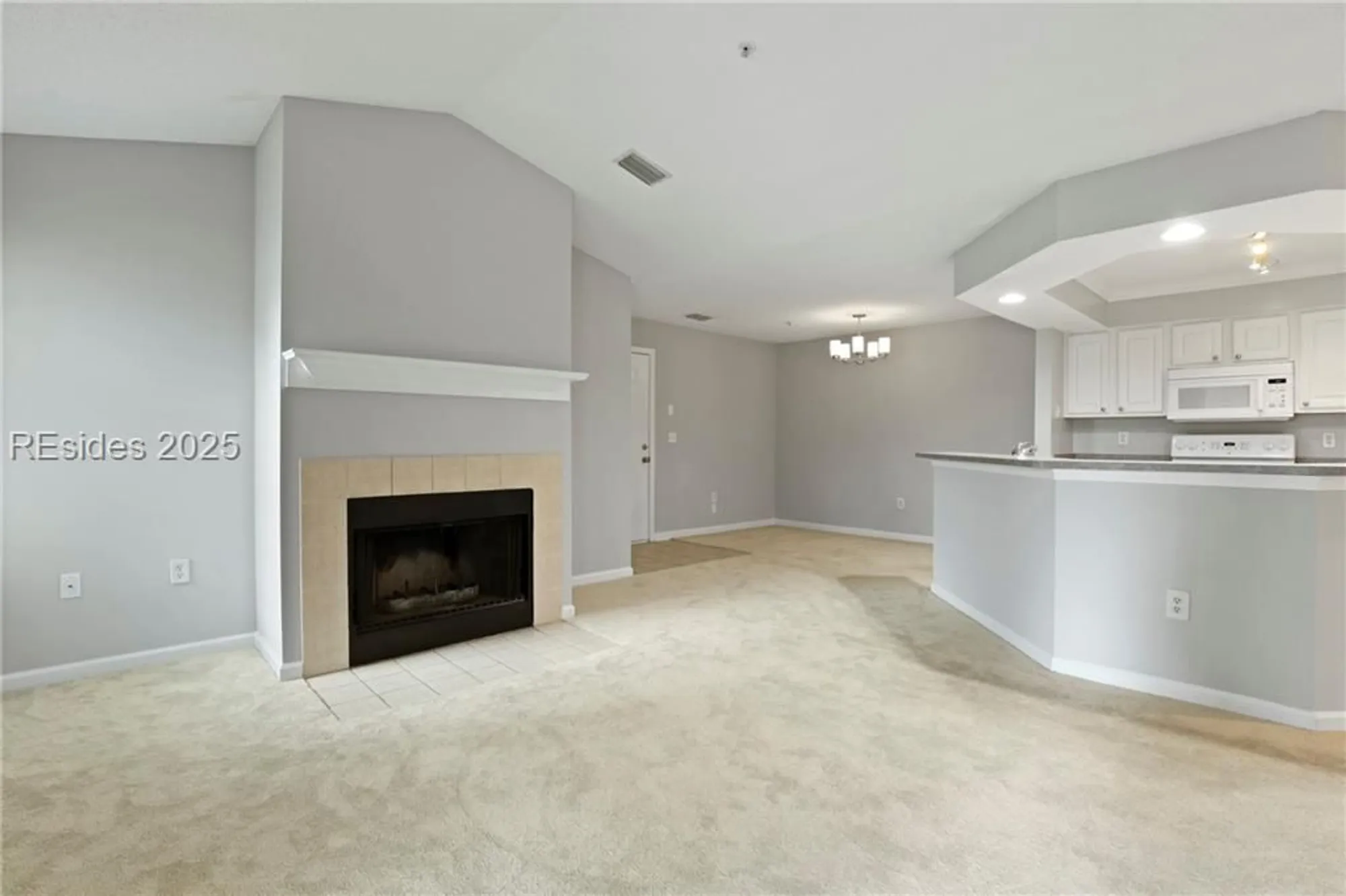 Property Slideshow image 5 of 48 | 380 marshland rd a32, Hilton Head Island, SC, 29926