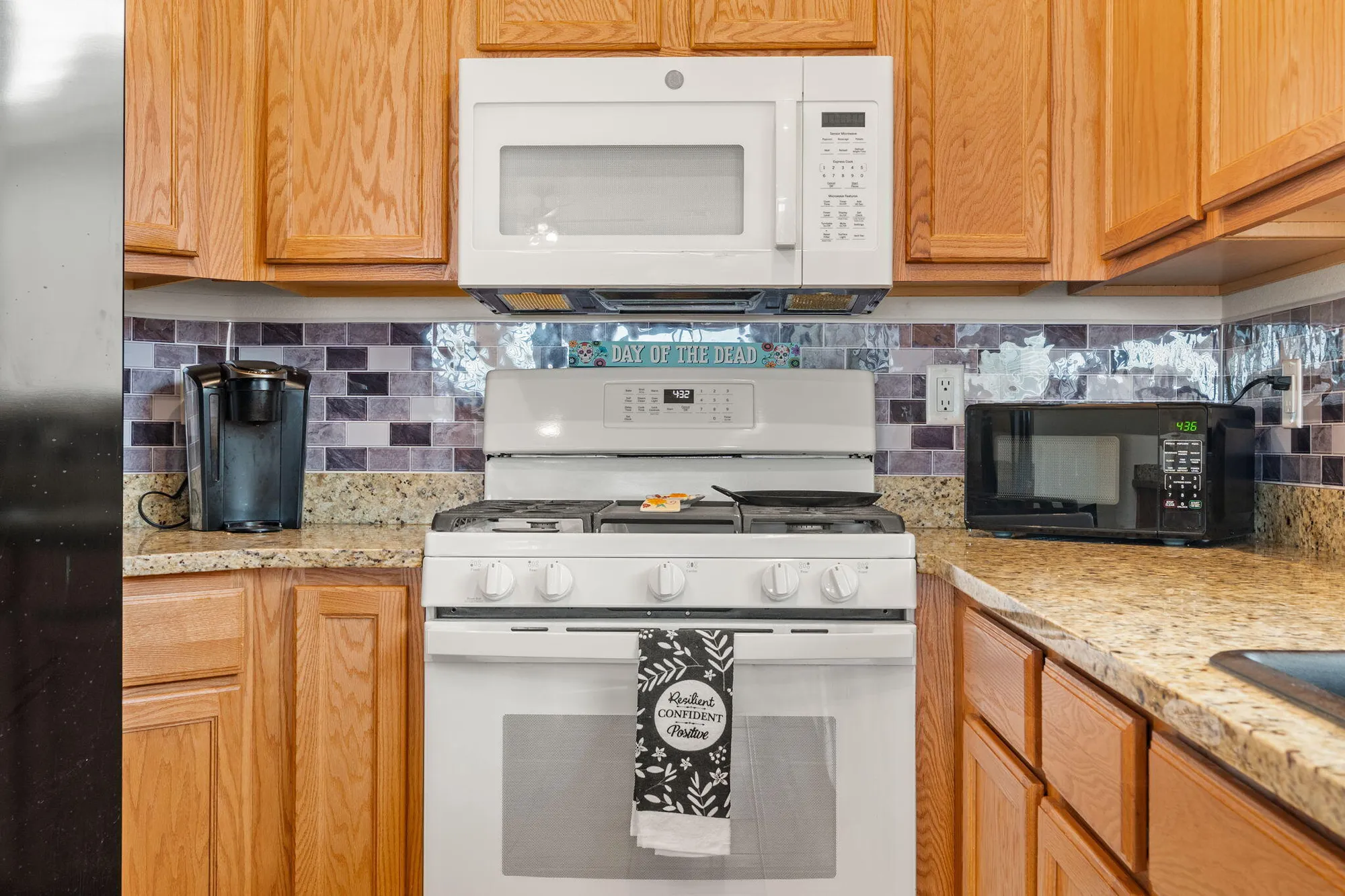 Property Slideshow image 19 of 34 | 240 rio chama cir, Los Lunas, NM, 87031