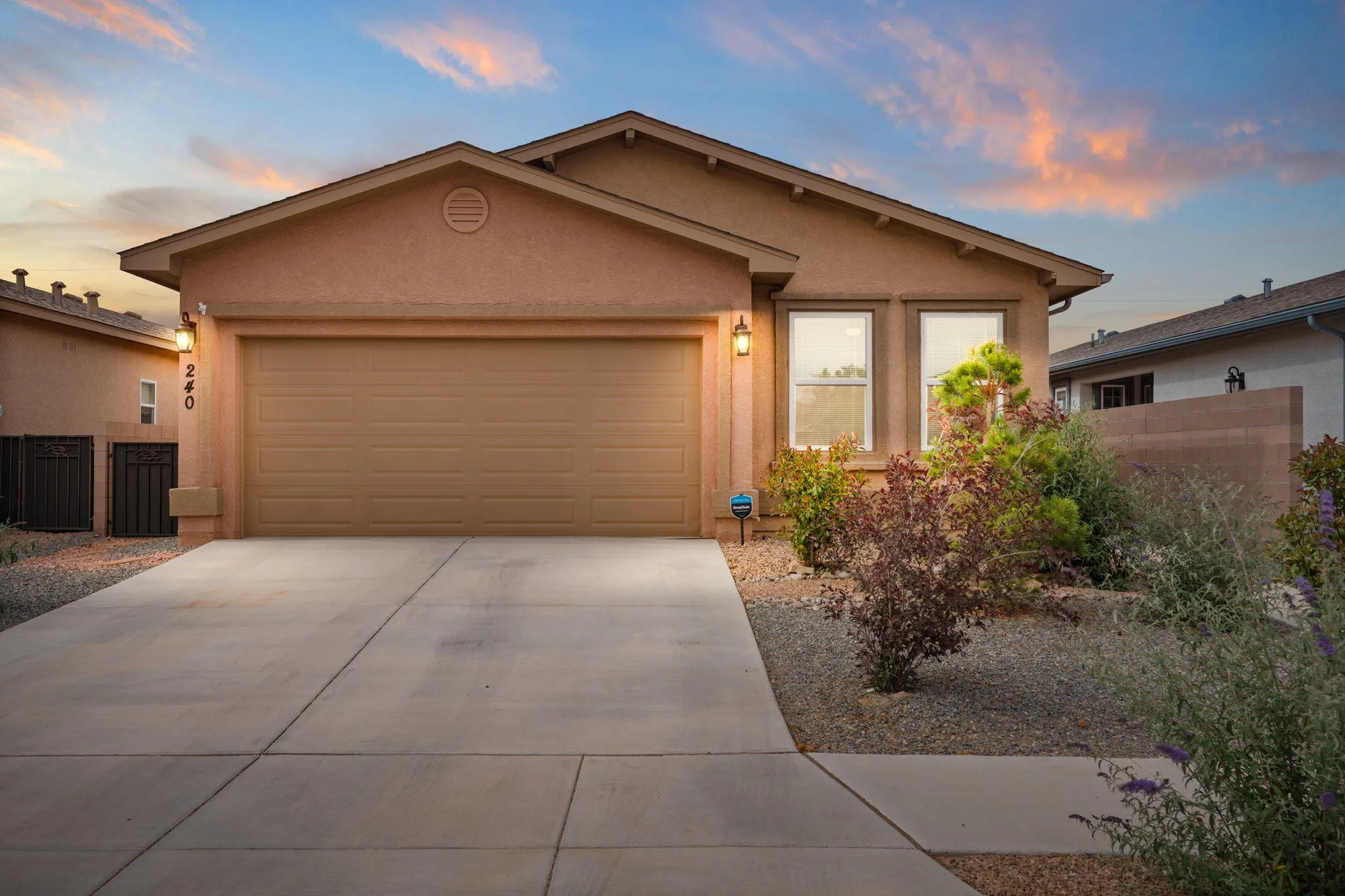 Property Slideshow image 1 of 34 | 240 rio chama cir, Los Lunas, NM, 87031