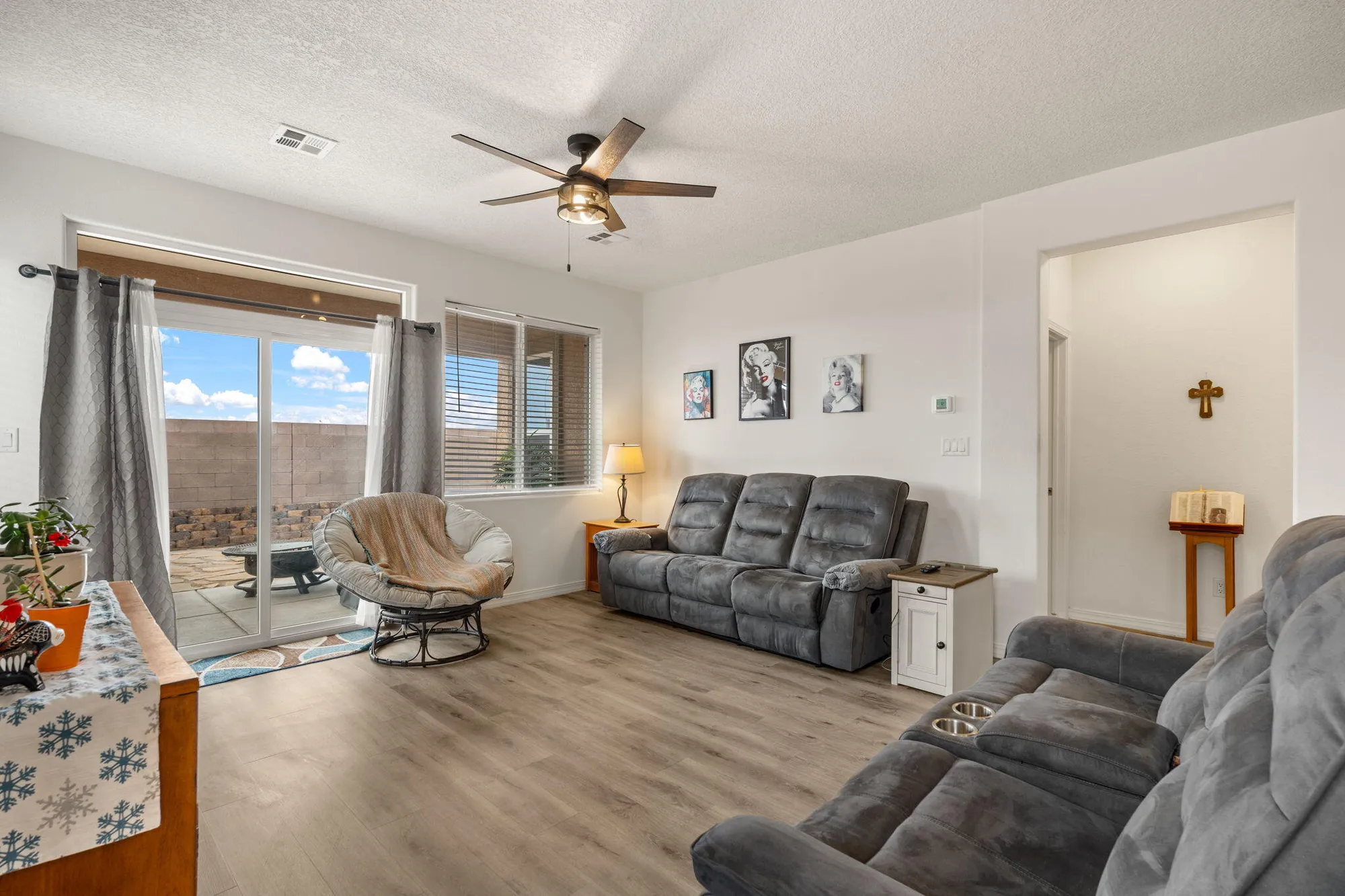 Property Slideshow image 10 of 34 | 240 rio chama cir, Los Lunas, NM, 87031