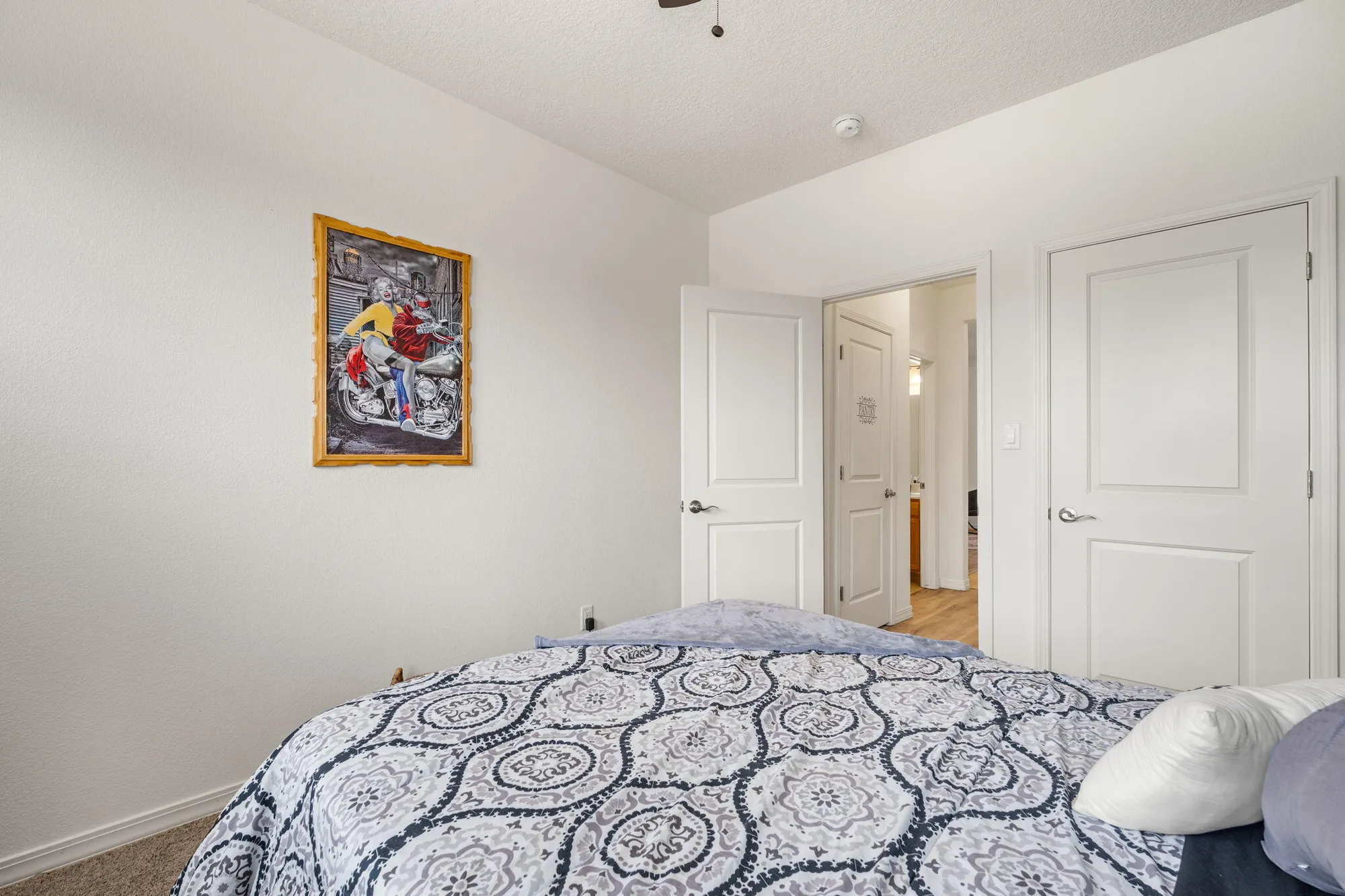 Property Slideshow image 22 of 34 | 240 rio chama cir, Los Lunas, NM, 87031