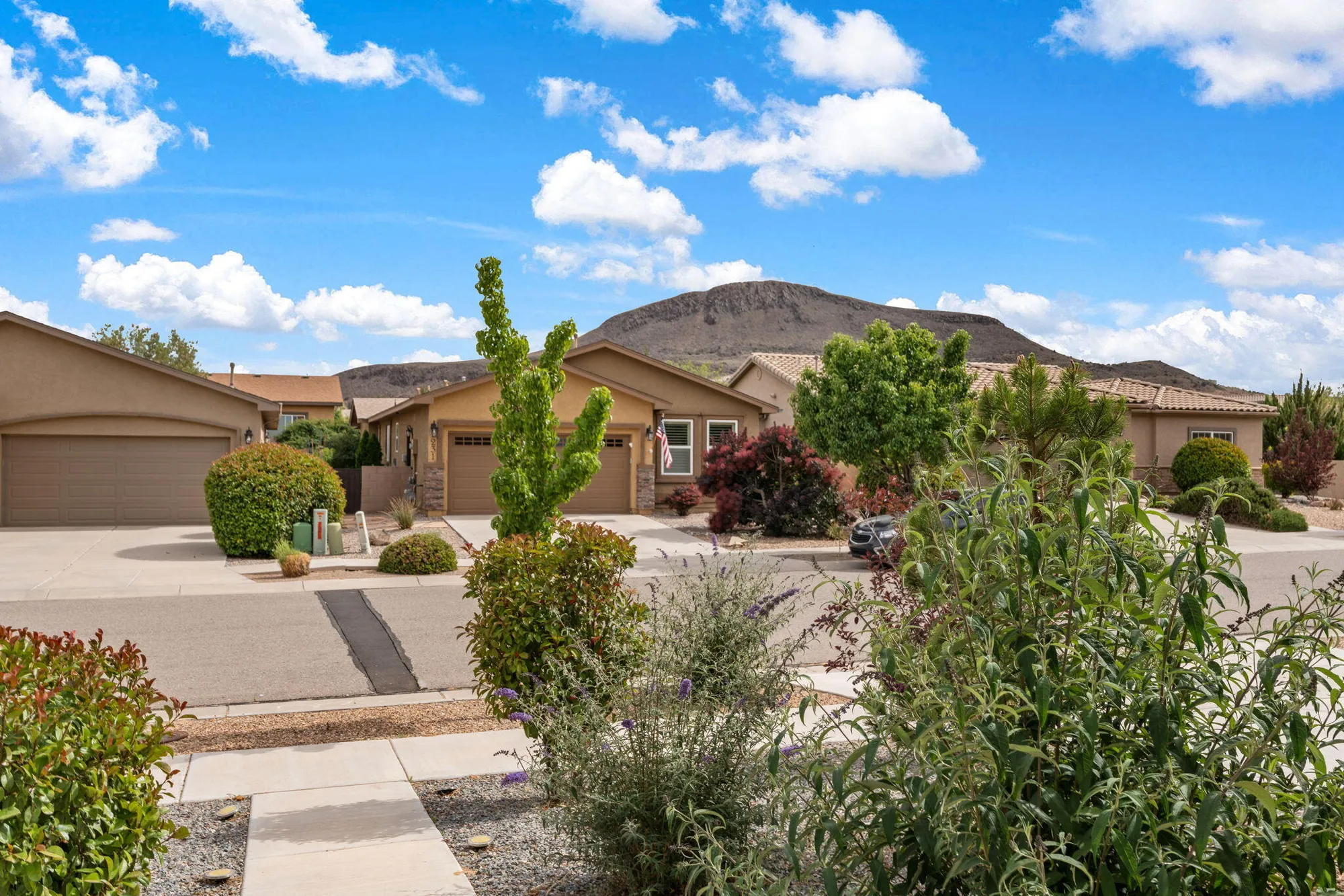 Property Slideshow image 3 of 34 | 240 rio chama cir, Los Lunas, NM, 87031