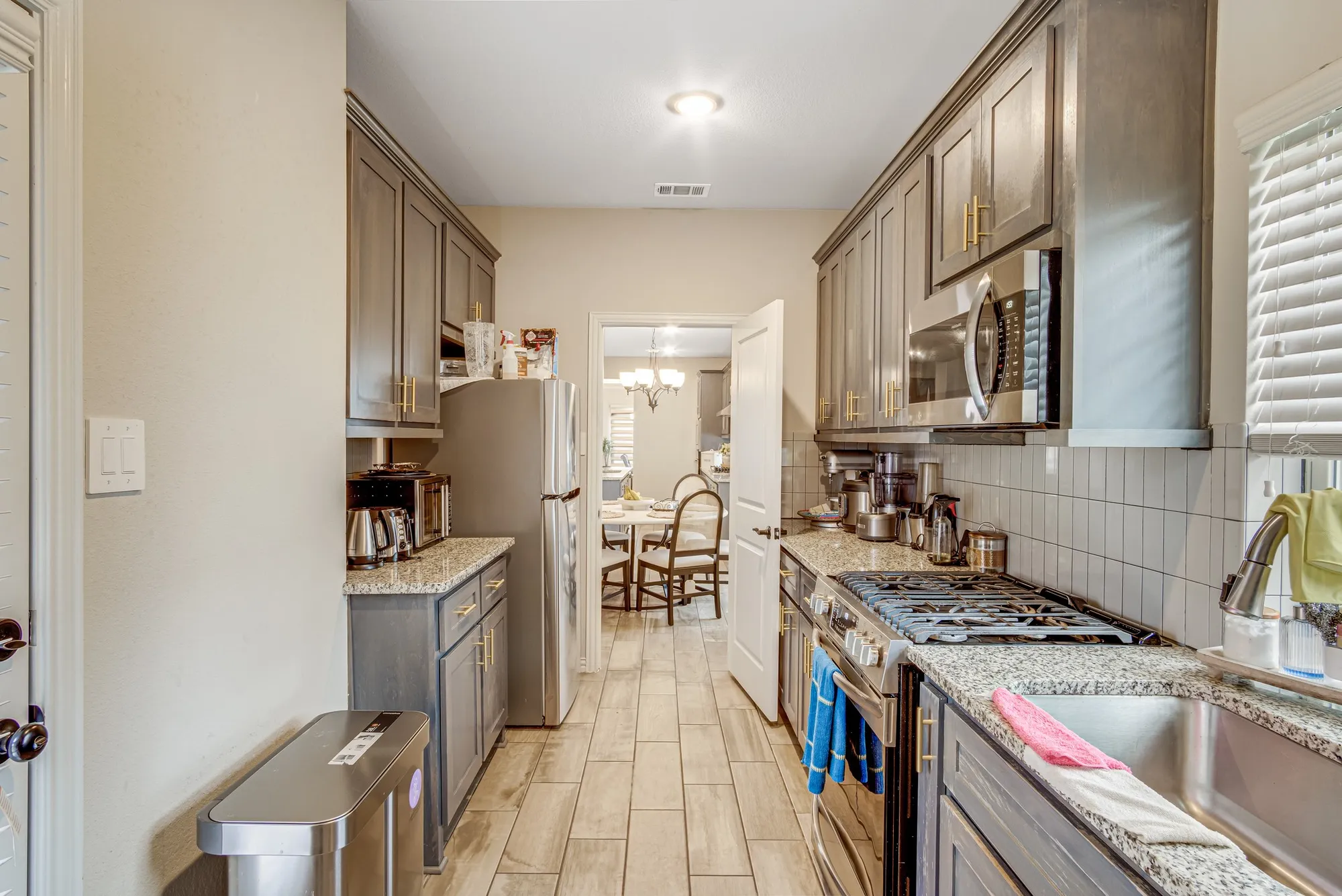 Property Slideshow image 4 of 29 | 3203 wedgewood way, Wylie, TX, 75098