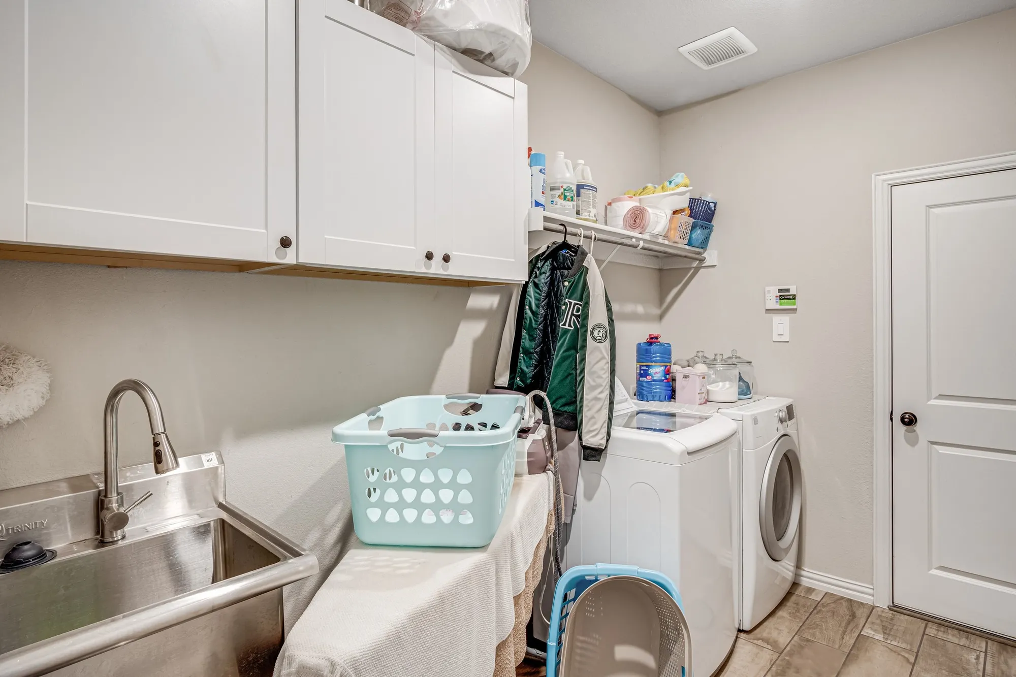 Property Slideshow image 8 of 29 | 3203 wedgewood way, Wylie, TX, 75098