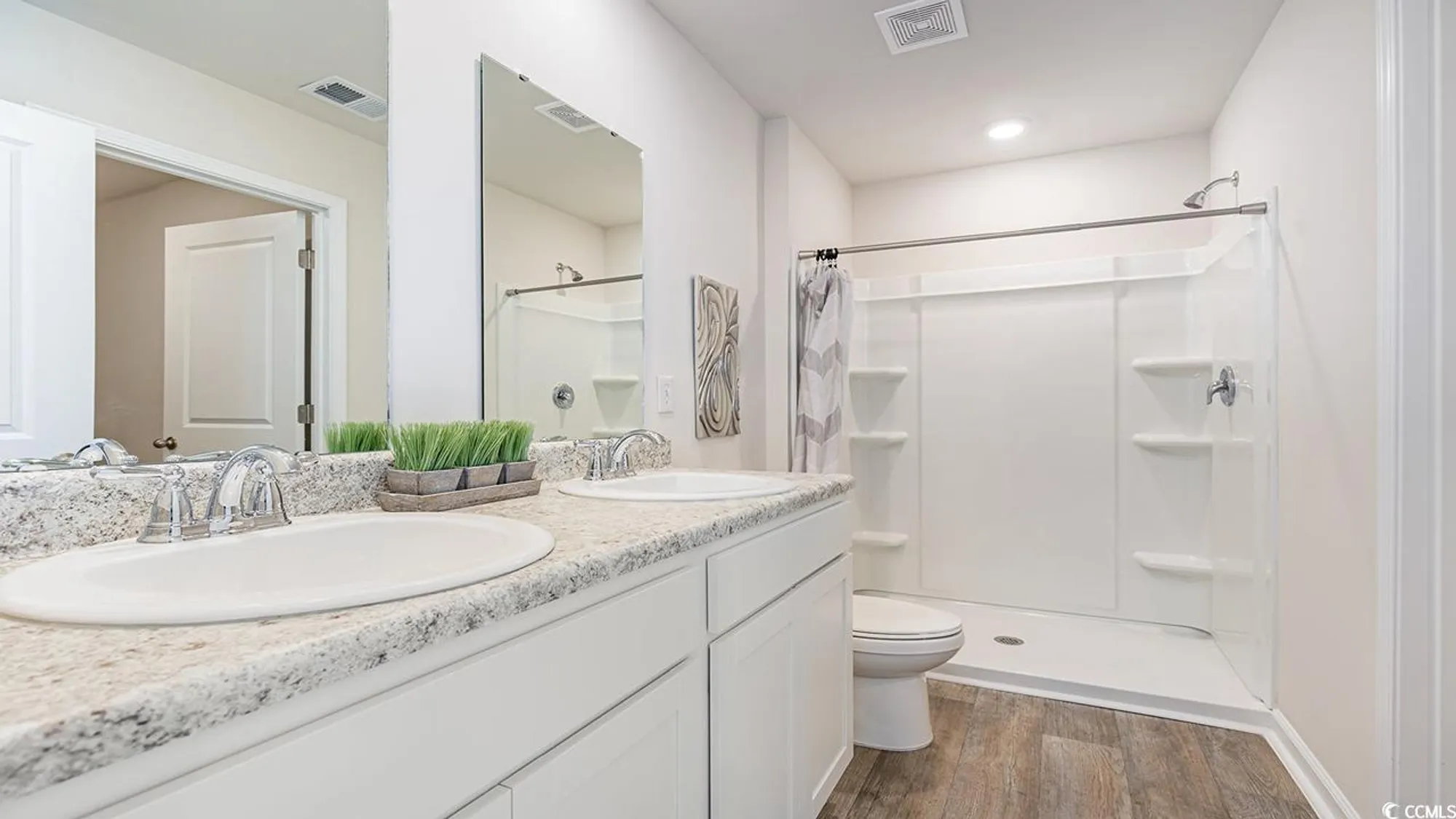 Property Slideshow image 16 of 26 | 664 culmen ct, Myrtle Beach, SC, 29588