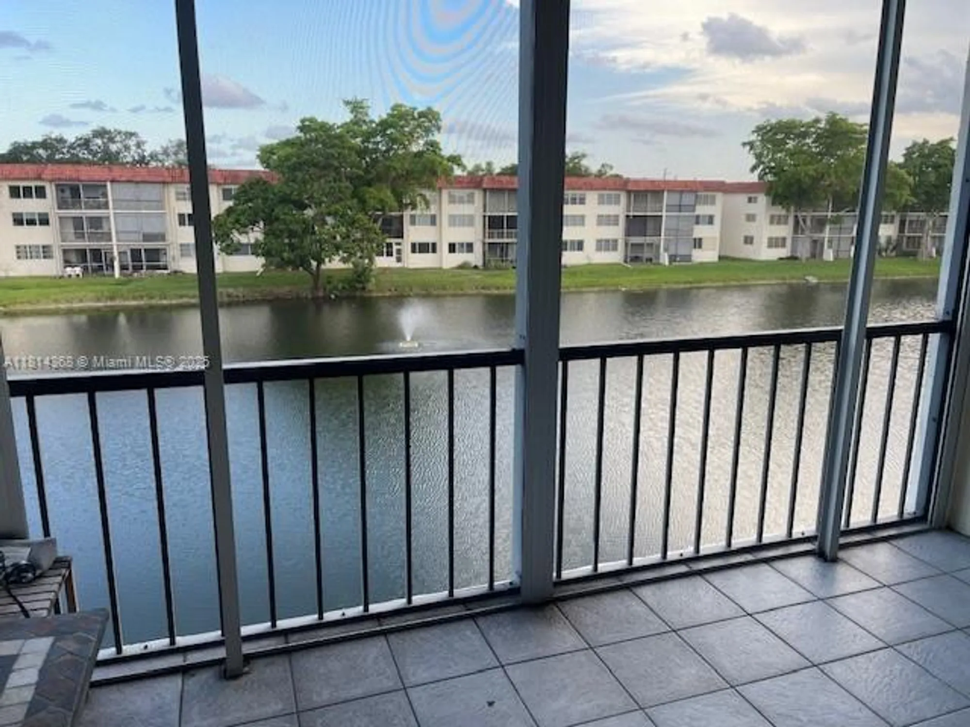 Property Slideshow image 1 of 11 | 361 s hollybrook dr apt 310, Pembroke Pines, FL, 33025