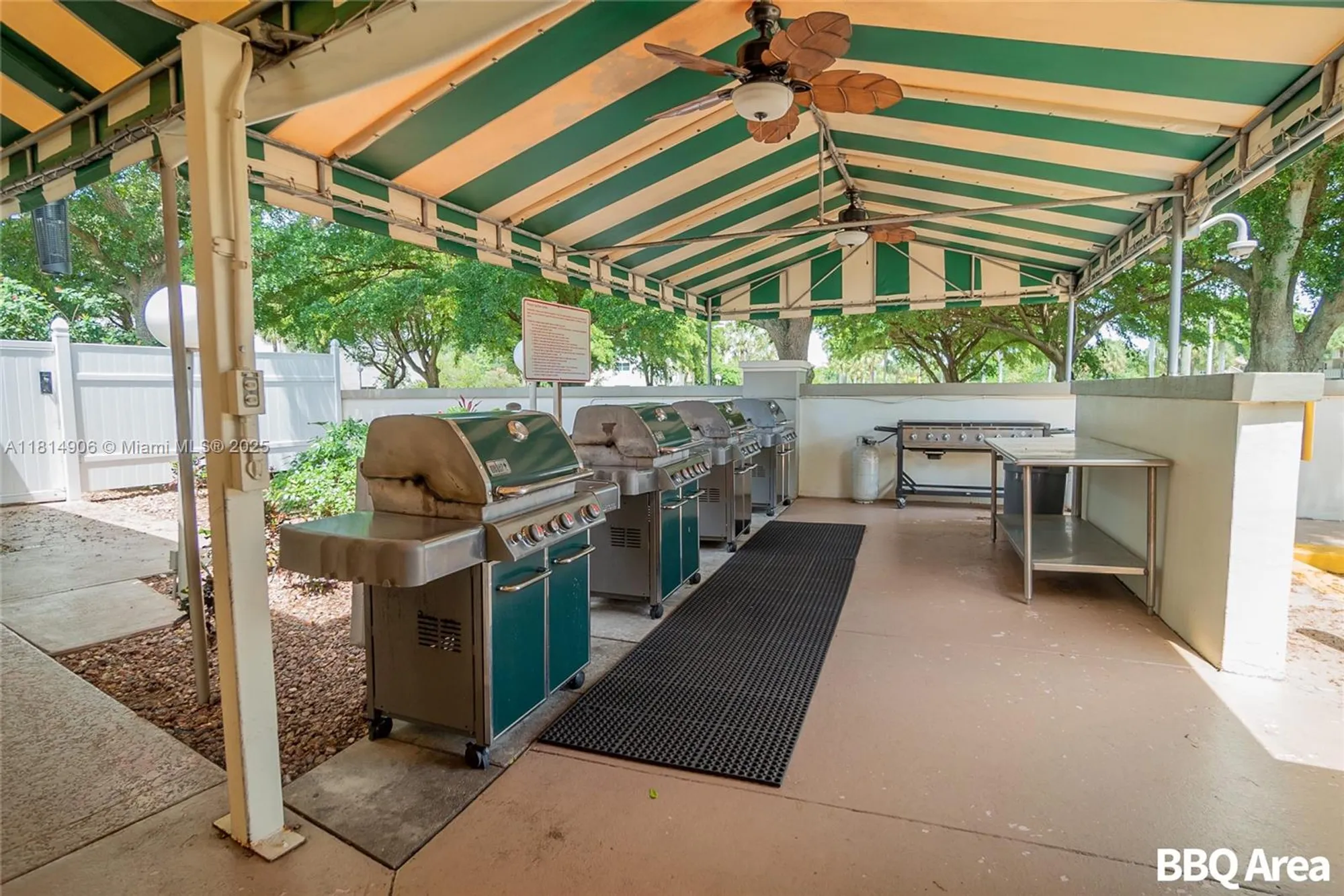 Property Slideshow image 23 of 33 | 3405 bimini ln j4, Coconut Creek, FL, 33066
