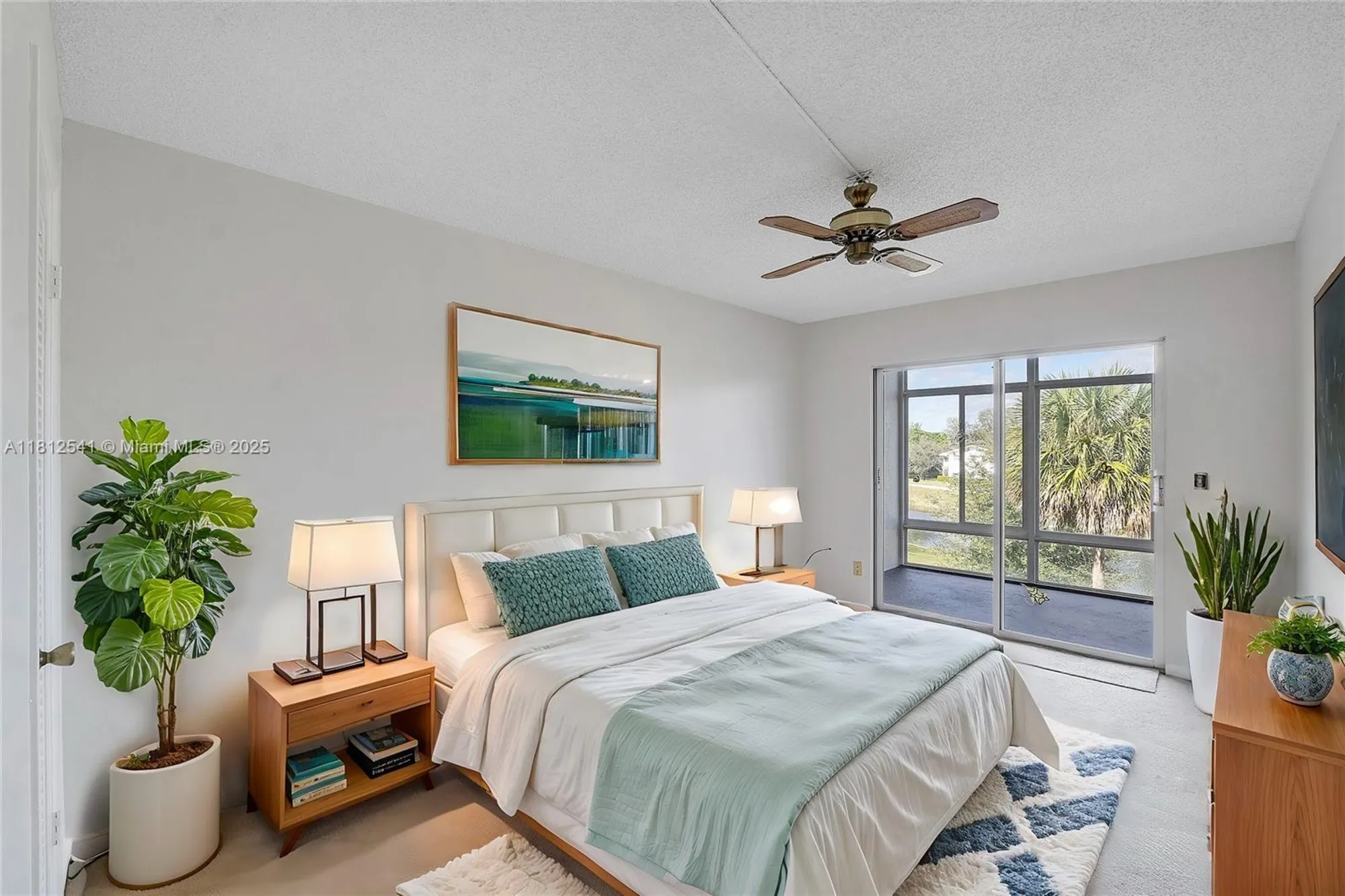 Property Slideshow image 6 of 37 | 3116 newport u # 3116, Deerfield Beach, FL, 33442
