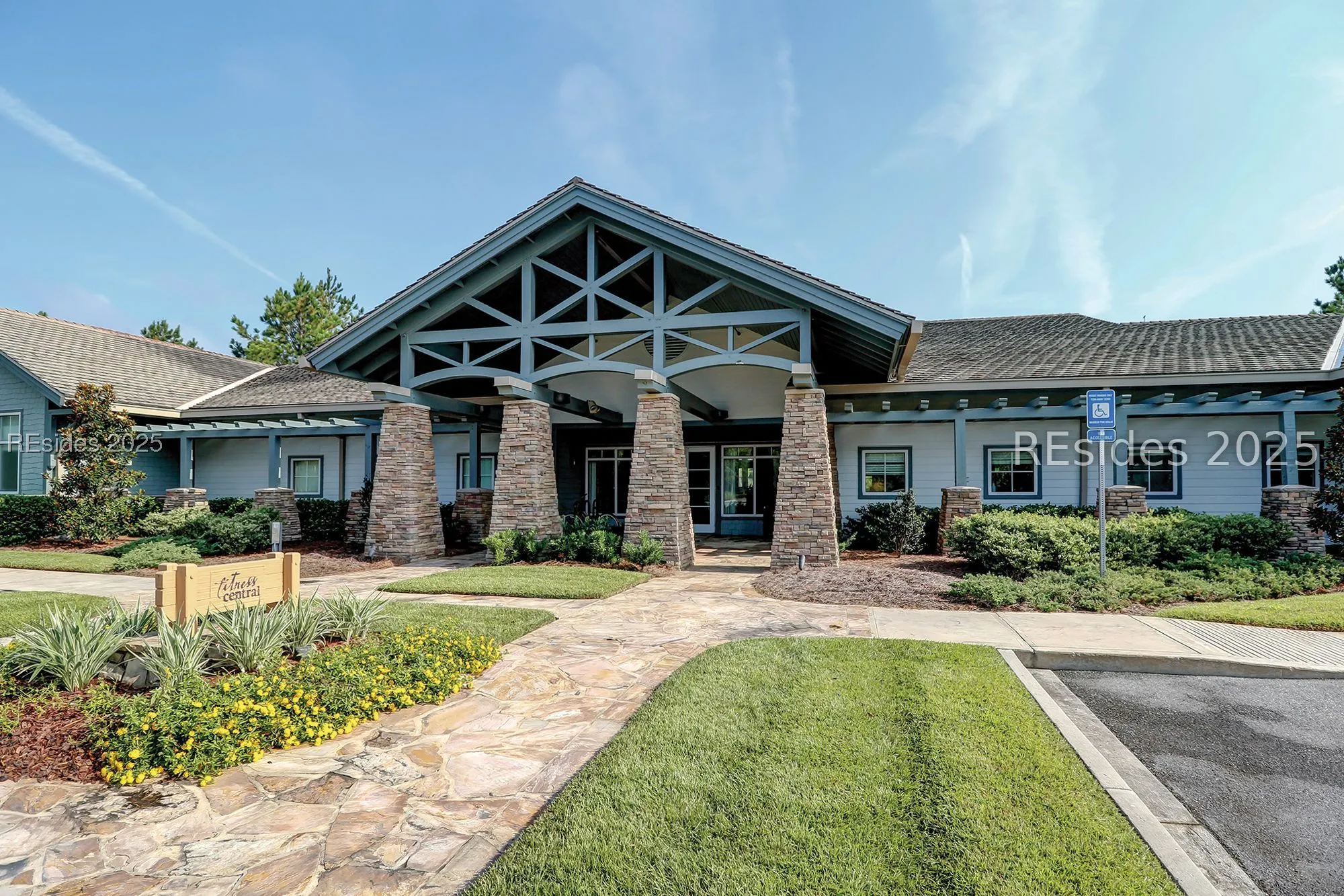 Property Slideshow image 53 of 71 | 10 anchor bay ct, Bluffton, SC, 29910