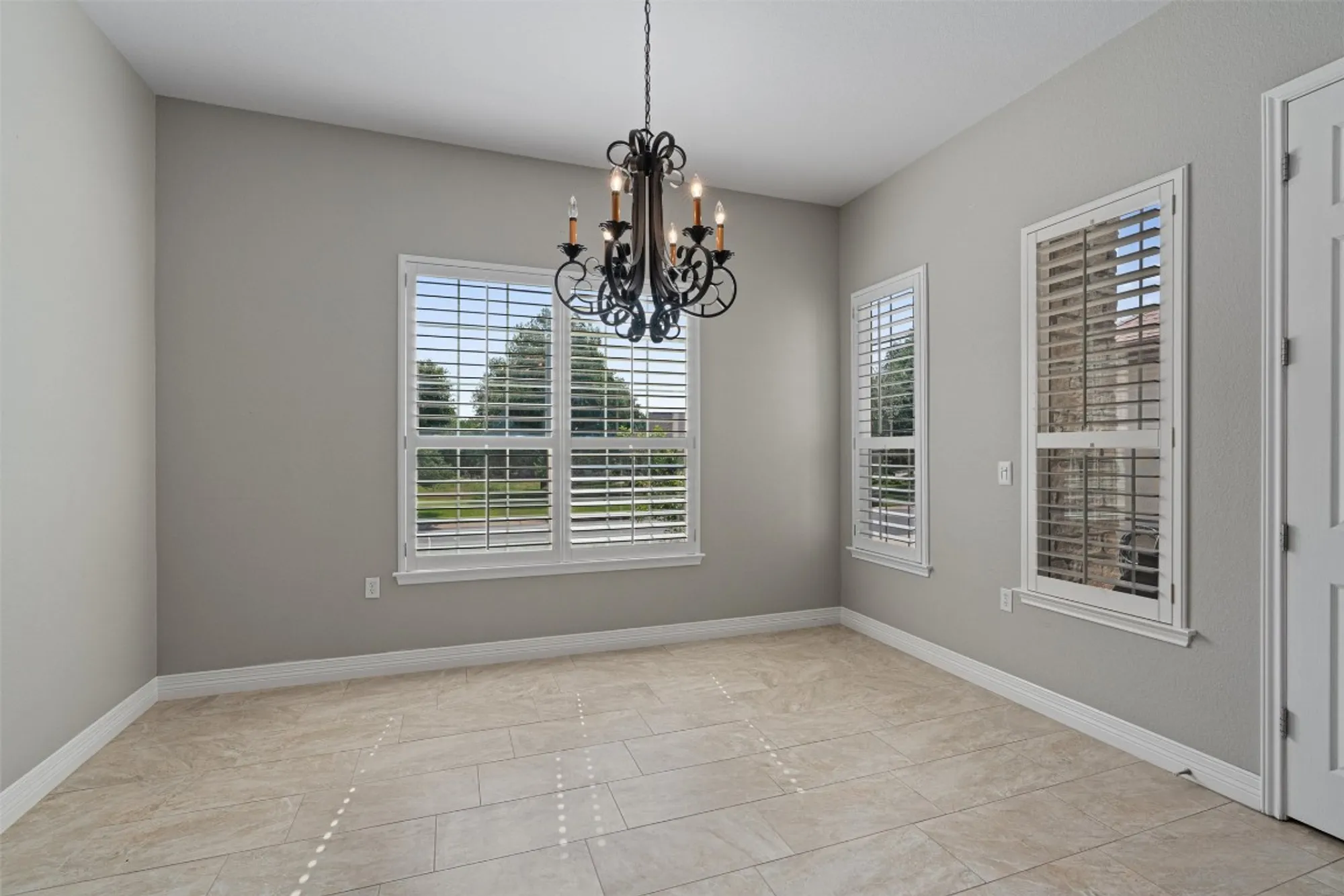 Property Slideshow image 15 of 38 | 282 trail of the flowers, Georgetown, TX, 78633