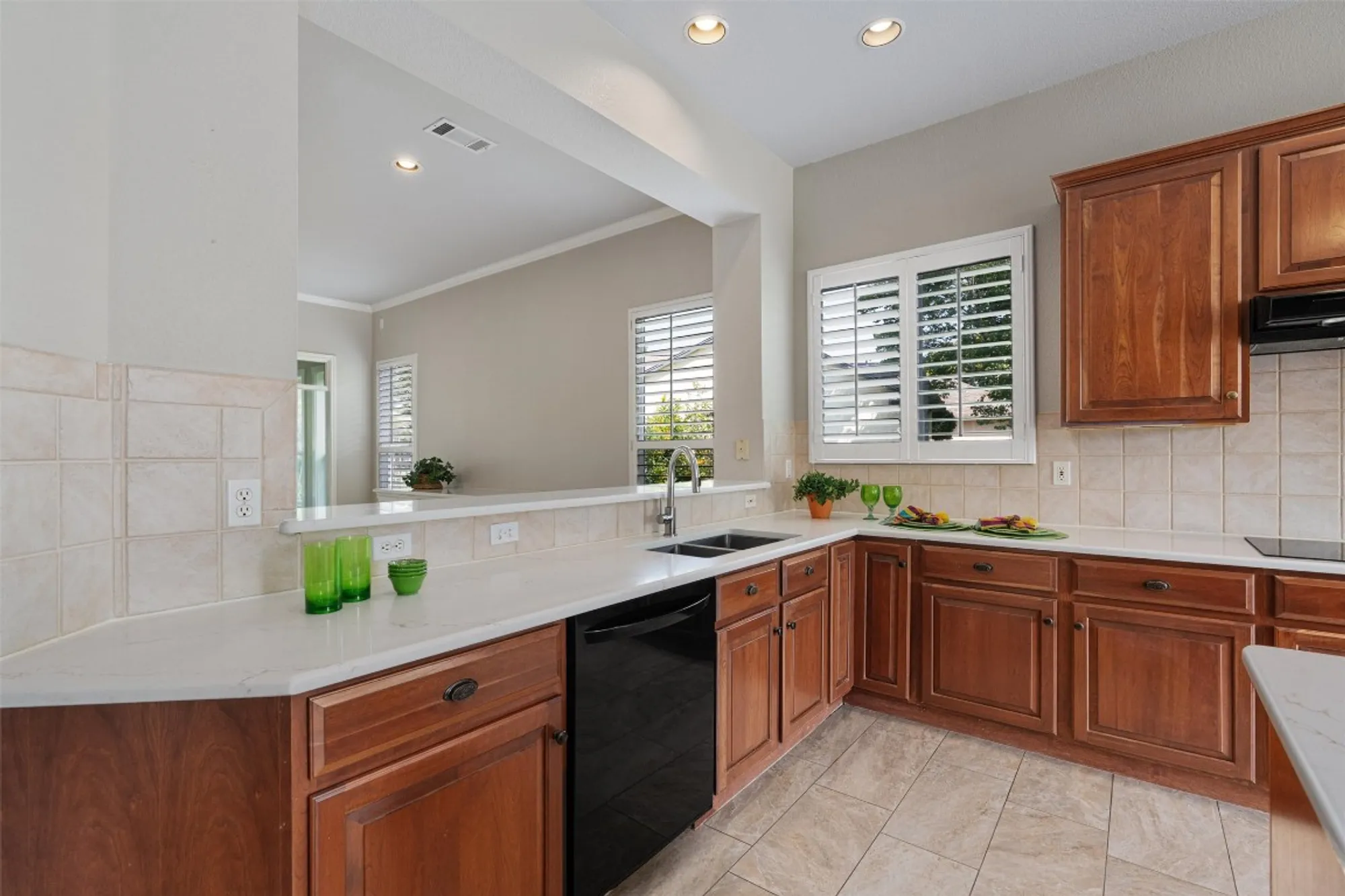 Property Slideshow image 11 of 38 | 282 trail of the flowers, Georgetown, TX, 78633