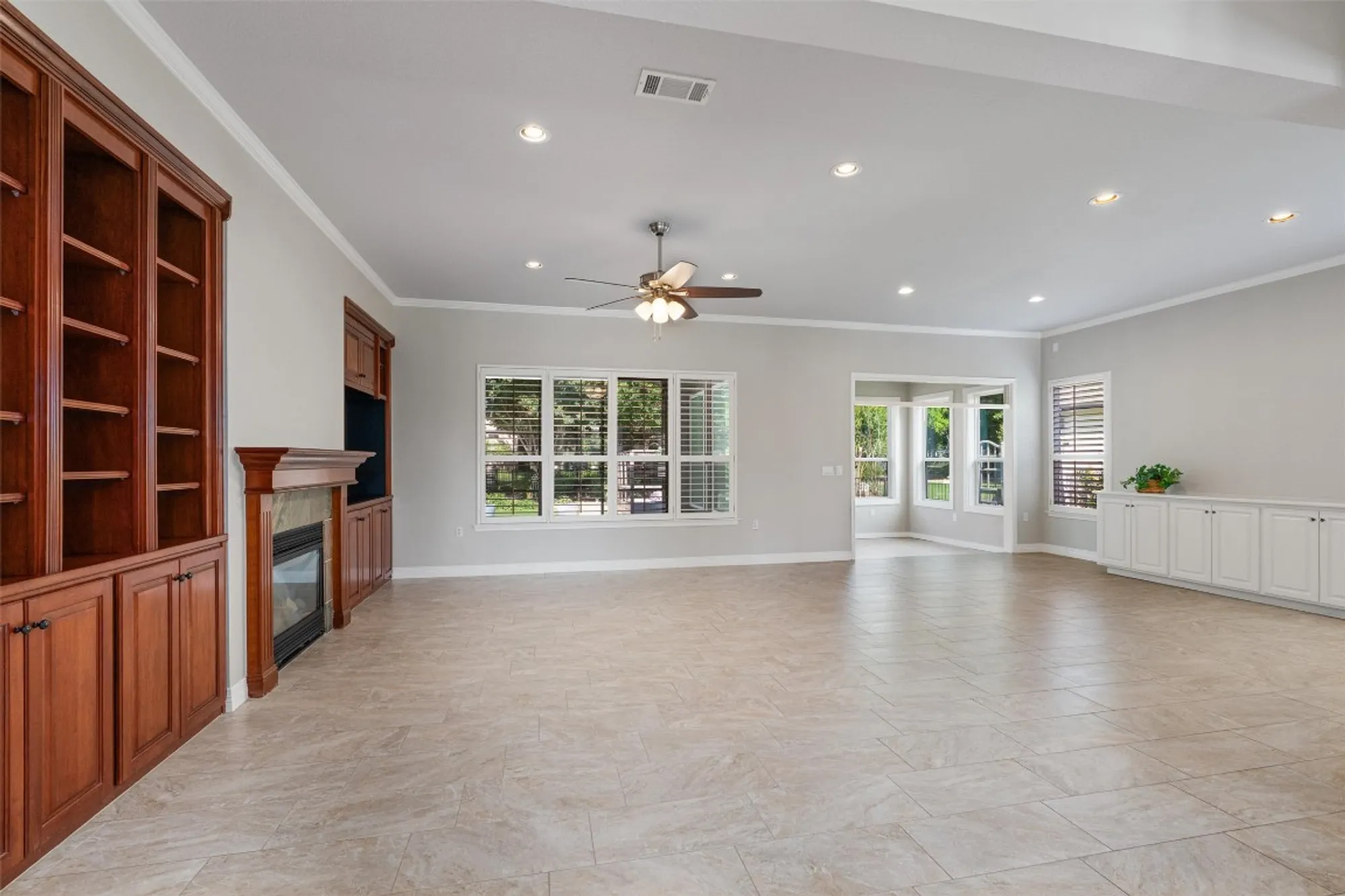 Property Slideshow image 8 of 38 | 282 trail of the flowers, Georgetown, TX, 78633