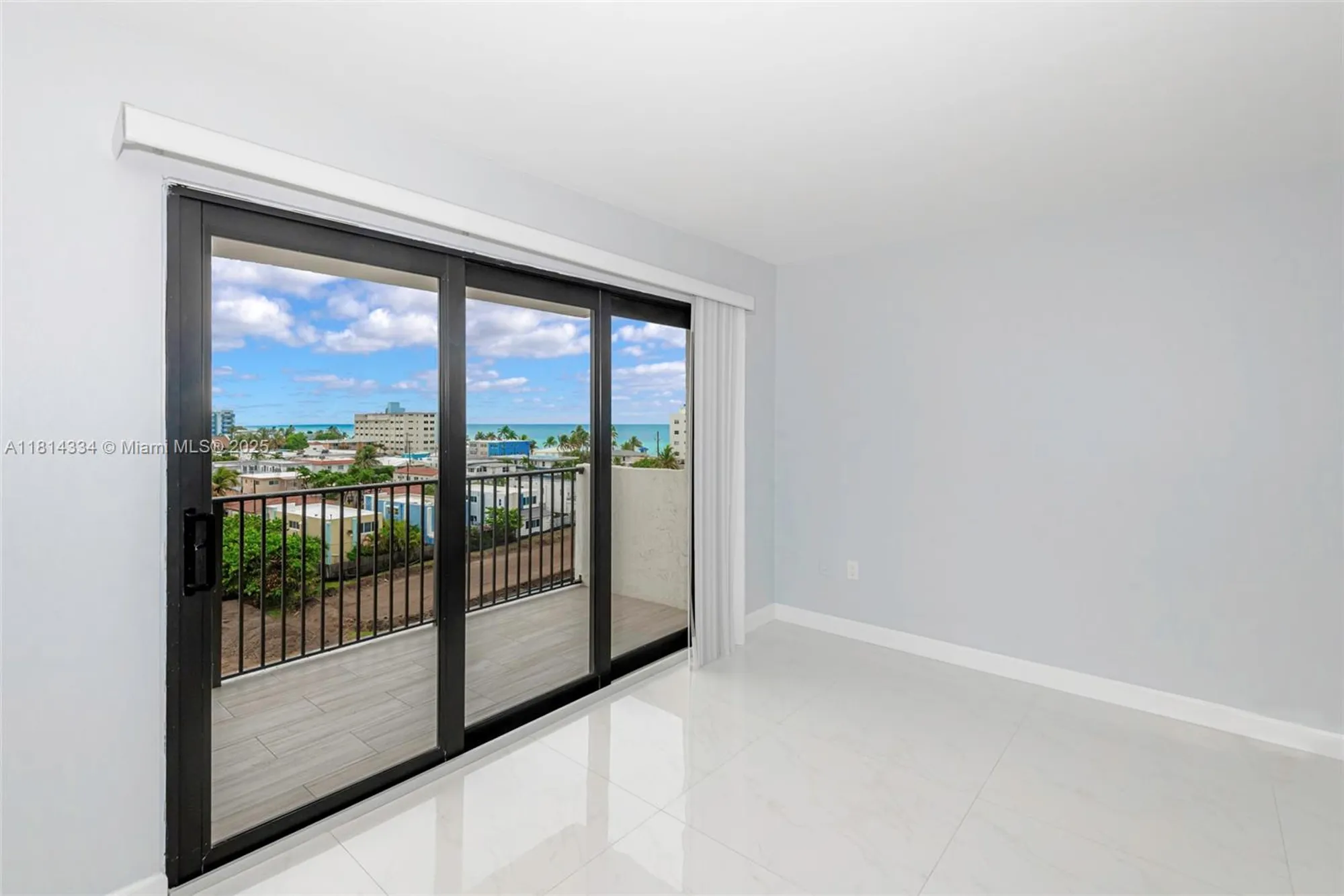 Property Slideshow image 10 of 58 | 1201 s ocean dr apt 610n, Hollywood, FL, 33019