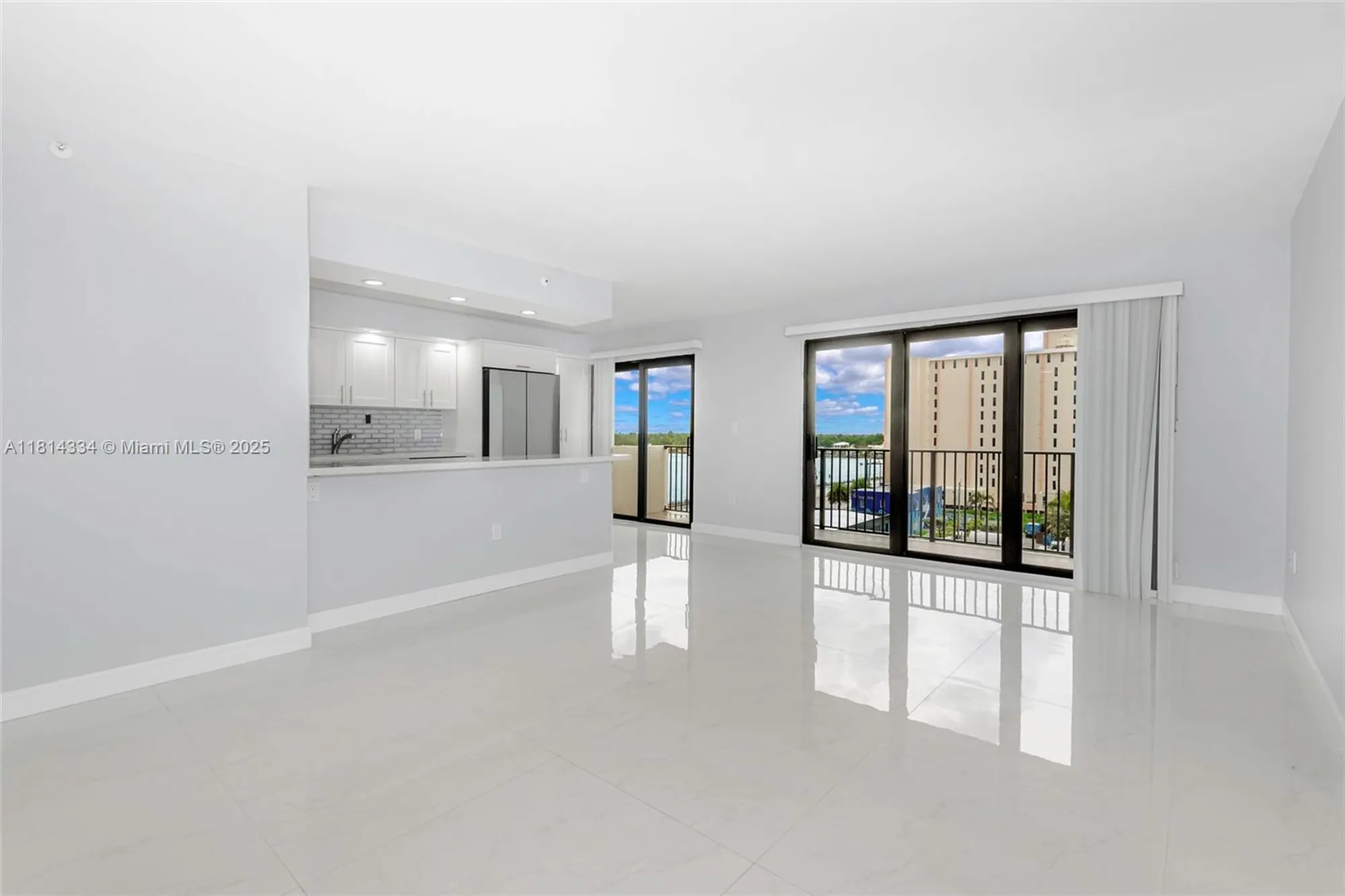 Property Slideshow image 7 of 58 | 1201 s ocean dr apt 610n, Hollywood, FL, 33019