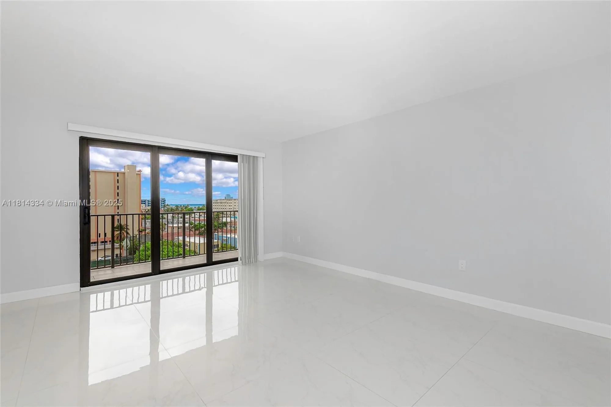 Property Slideshow image 8 of 58 | 1201 s ocean dr apt 610n, Hollywood, FL, 33019
