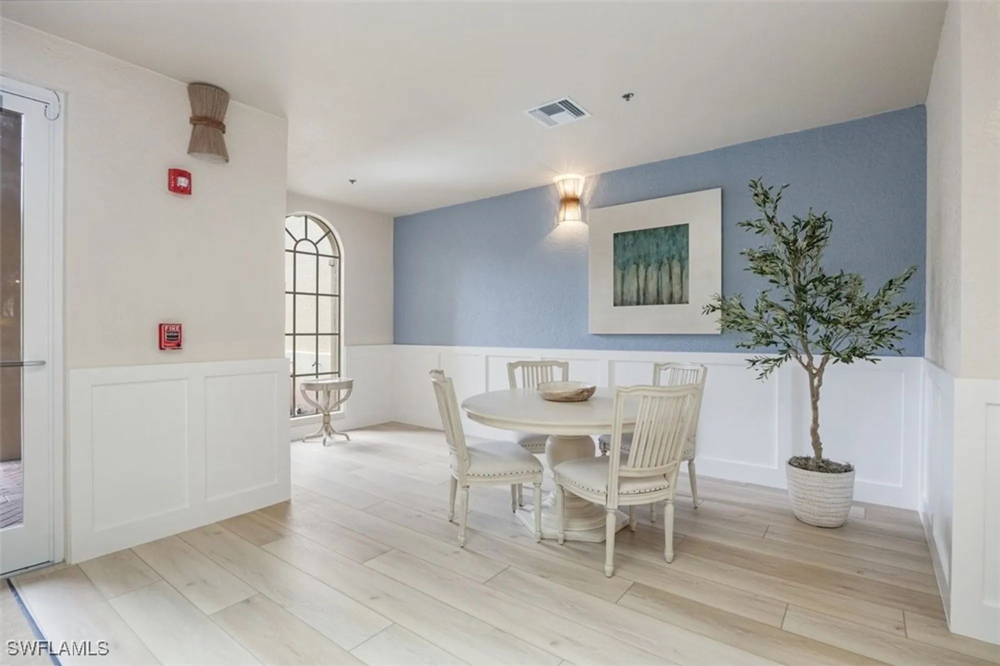 Property Slideshow image 24 of 25 | 560 el camino real apt 1304, Naples, FL, 34119