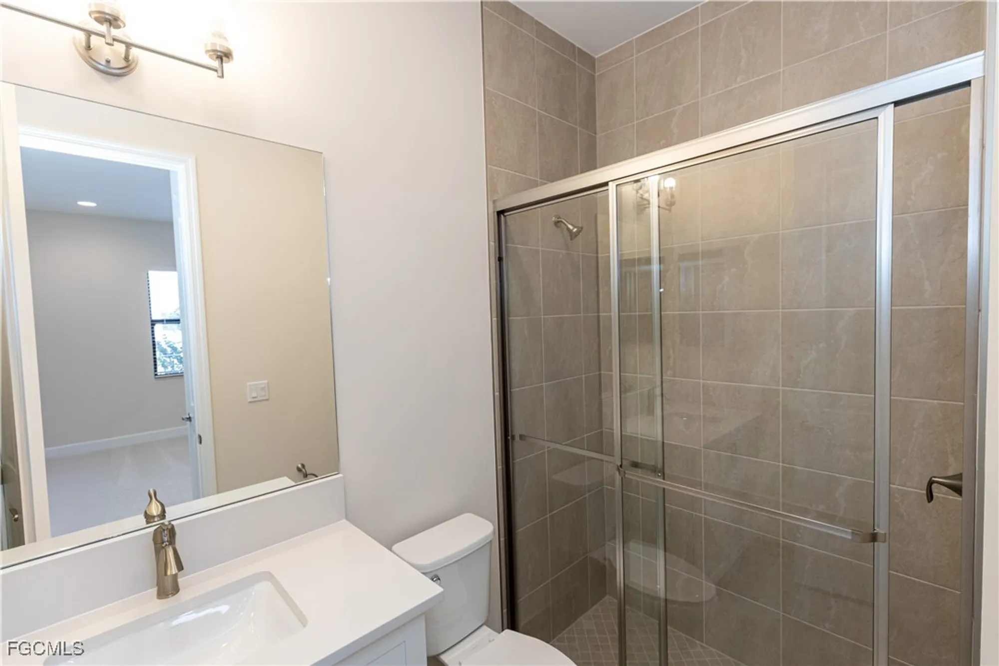 Property Slideshow image 24 of 50 | 14359 hogarth pl, Fort Myers, FL, 33905