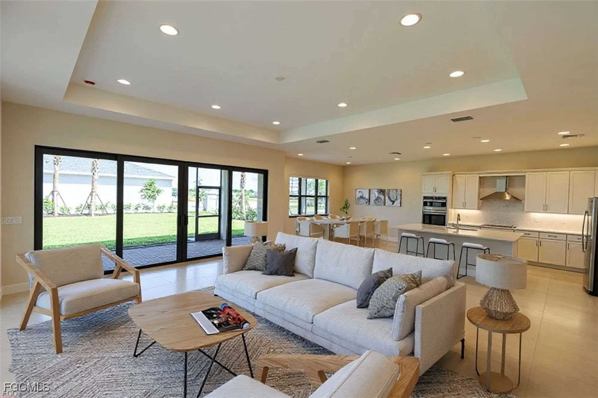 Property Slideshow image 5 of 50 | 14359 hogarth pl, Fort Myers, FL, 33905