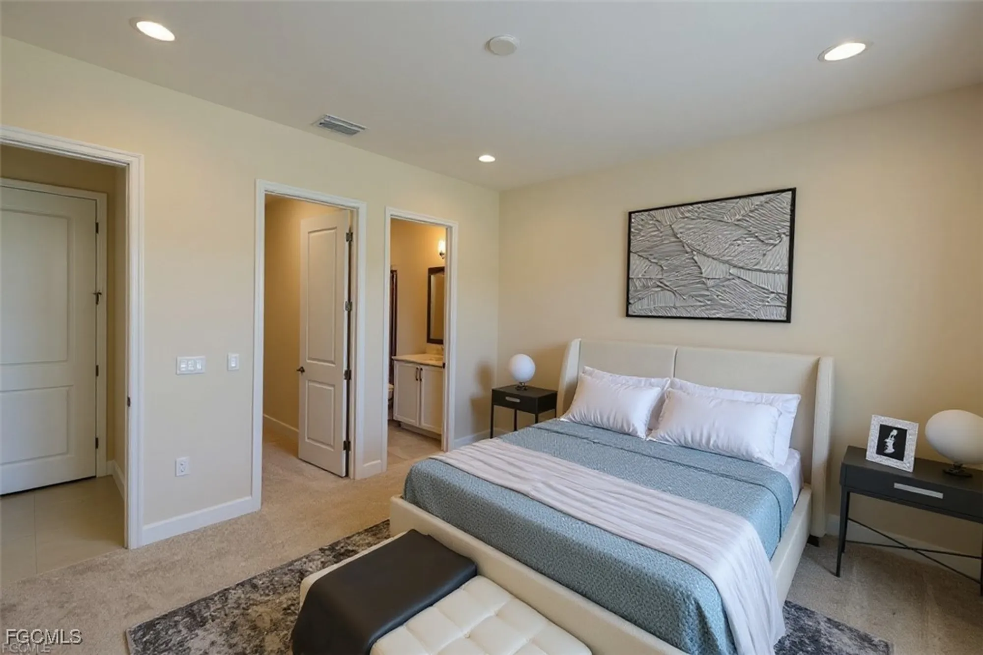 Property Slideshow image 9 of 50 | 14359 hogarth pl, Fort Myers, FL, 33905